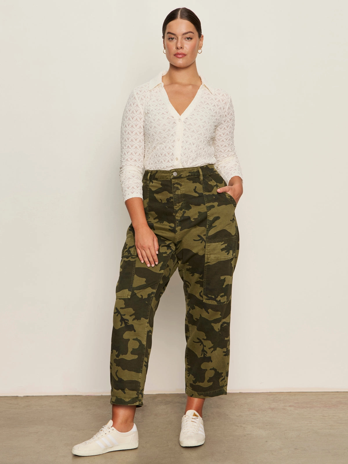 EasyCareFabric Midweight Texture Boyfriend Utility Pant Rambler Camo Extended Sizing