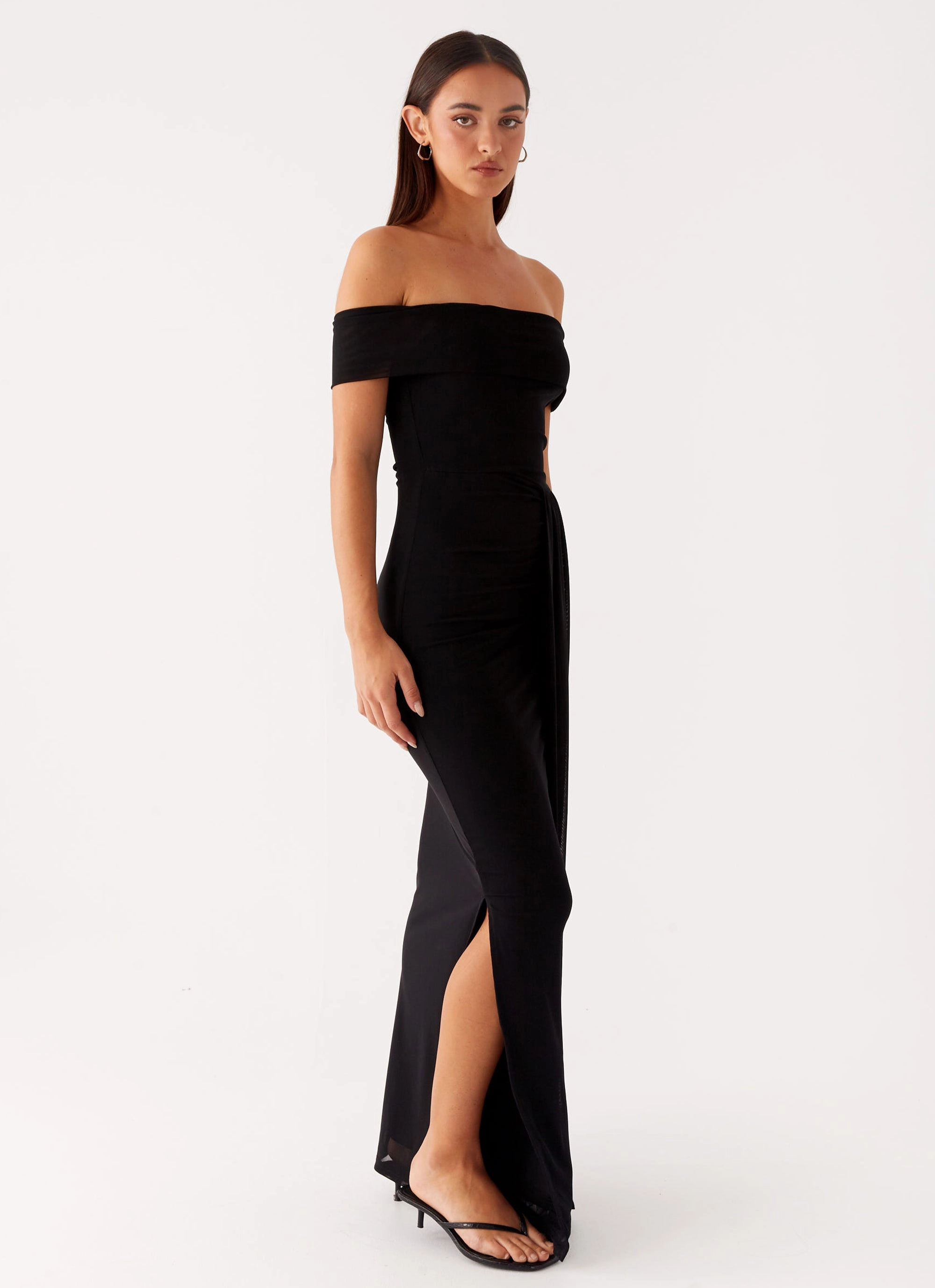 Relaxed Finish Minimal Design Aileen Maxi Dress - Black