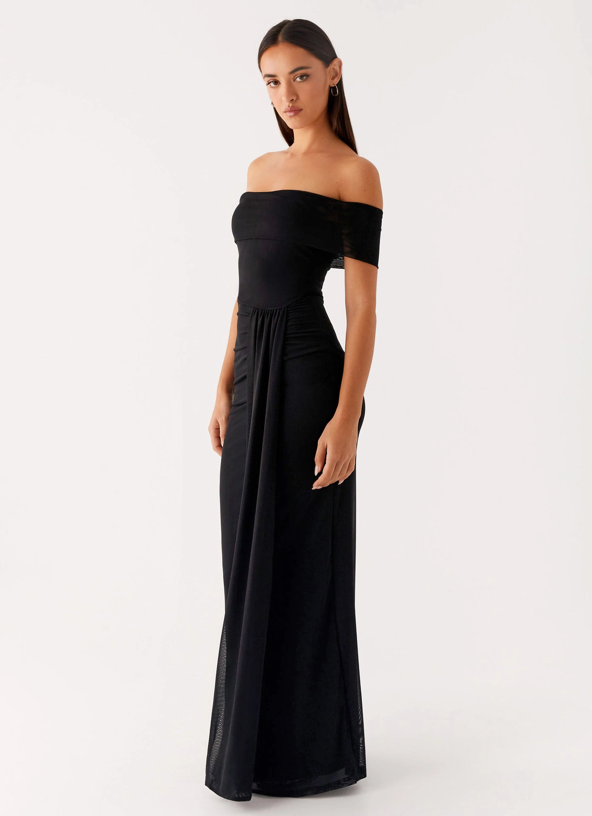 Aileen Maxi Dress - Black Ready Glow