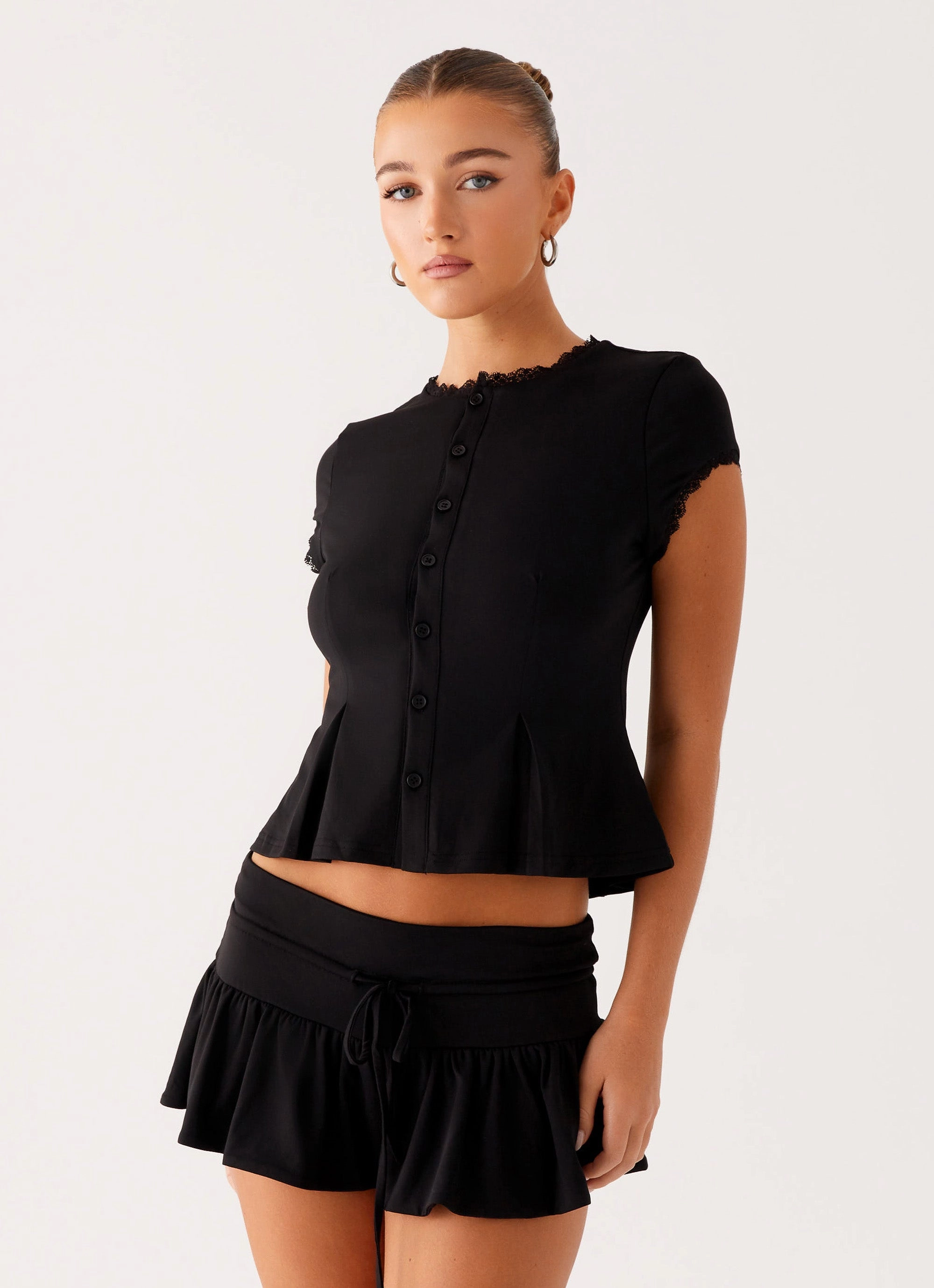 Landon Button Up Top - Black MinimalistStyle AbrasionResistant Surface