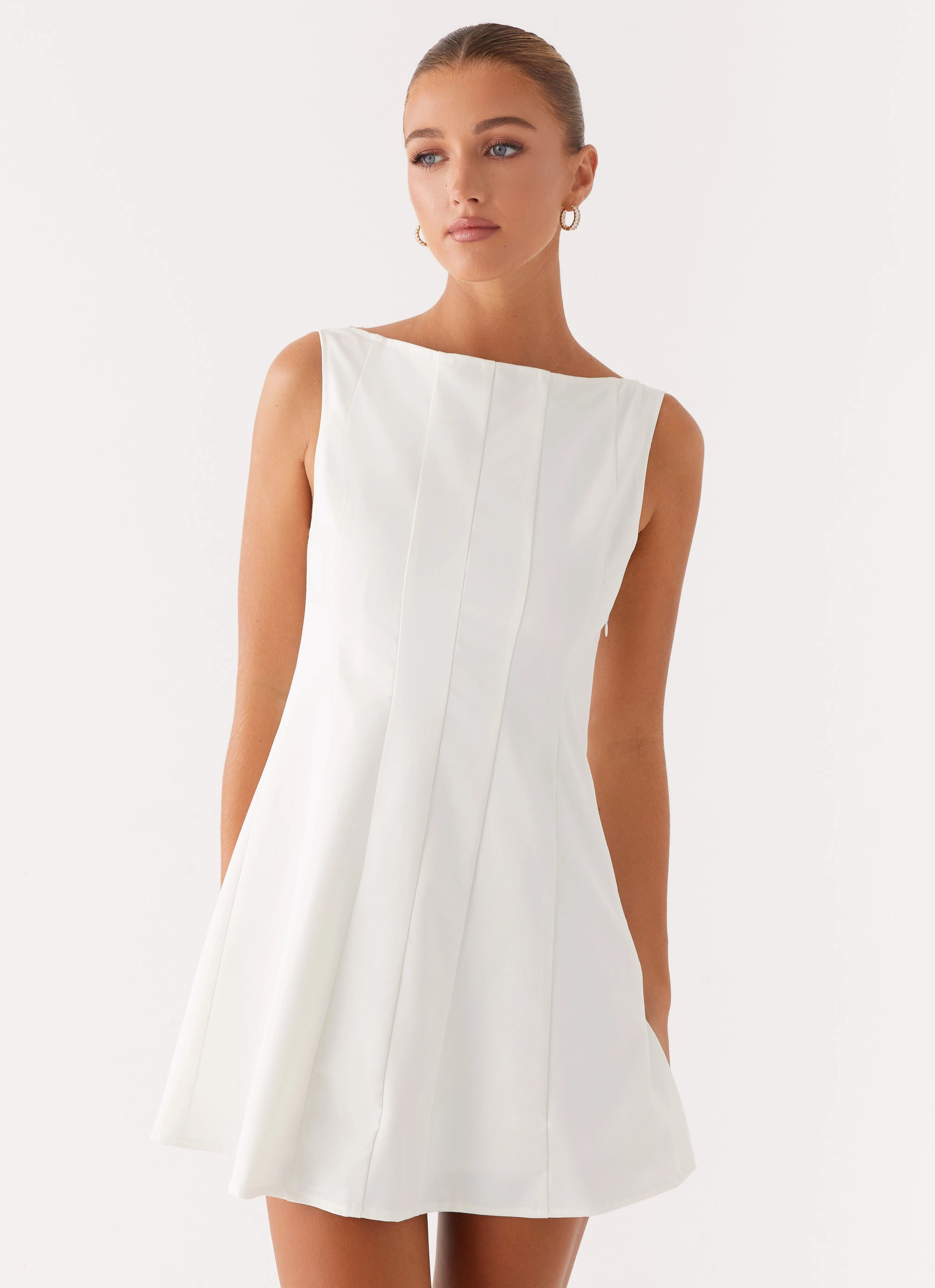 Emelie Mini Dress - White Garden-Party Relax Comfort