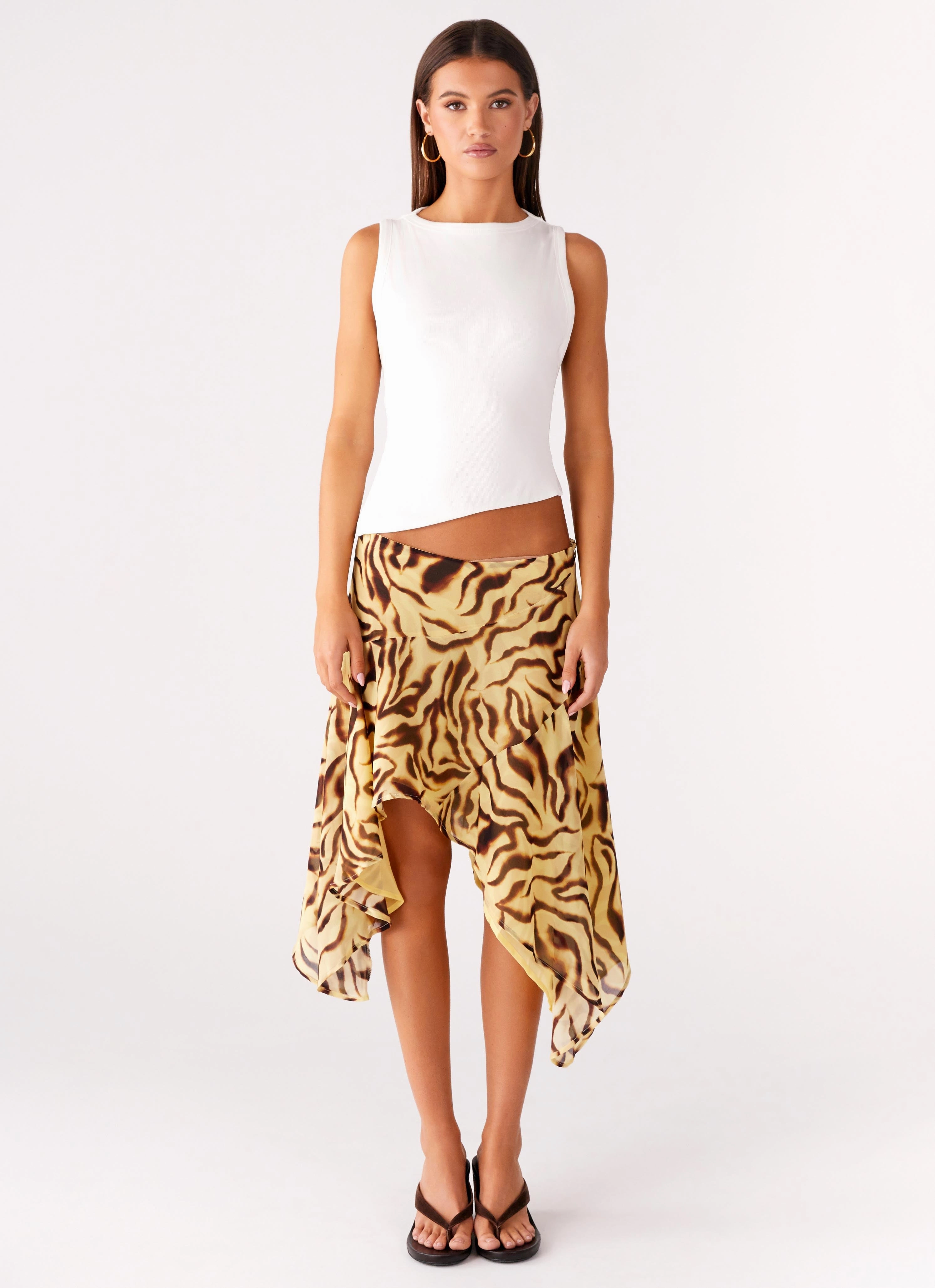 Sport Friendly Kia Low Rise Asymmetrical Midi Skirt - Laguna Print