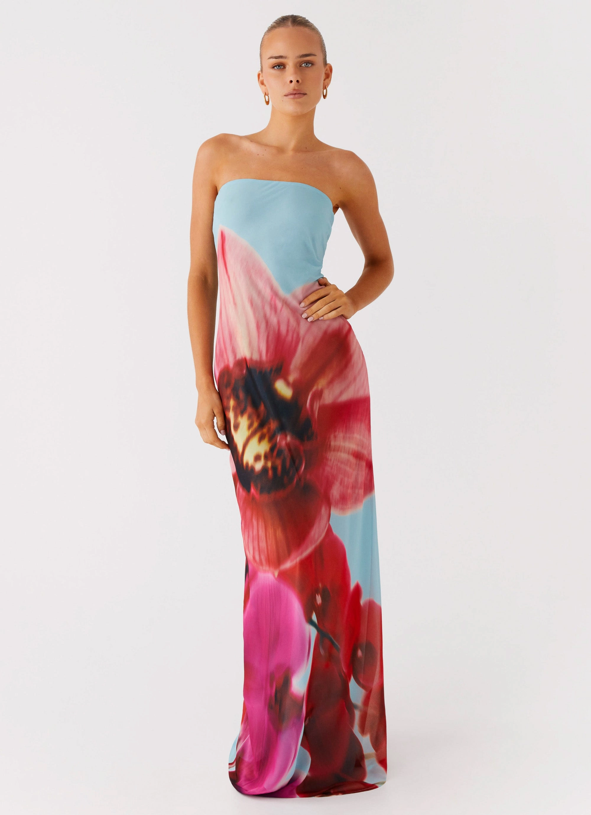 Amelle Maxi Dress - Turquoise Bloom Simplistic Mood Farm Scene