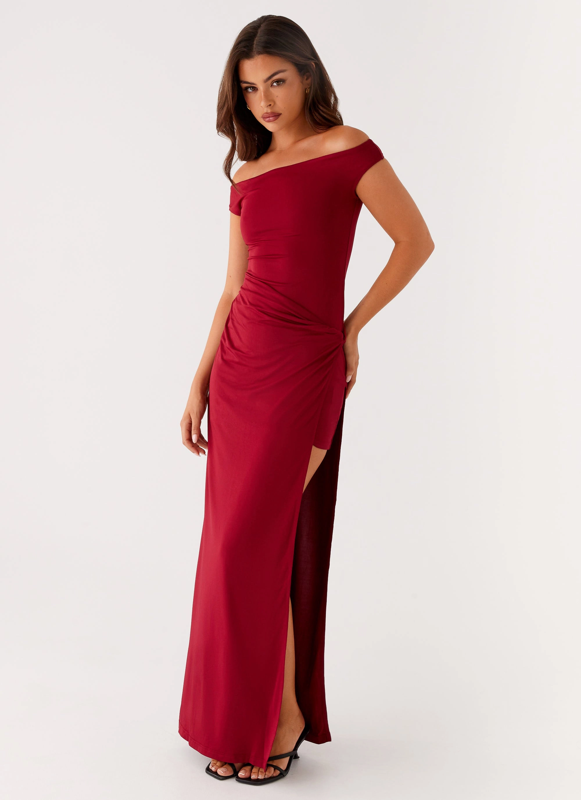 Amerie Maxi Dress - Maroon Elegant Outline Travel Staple