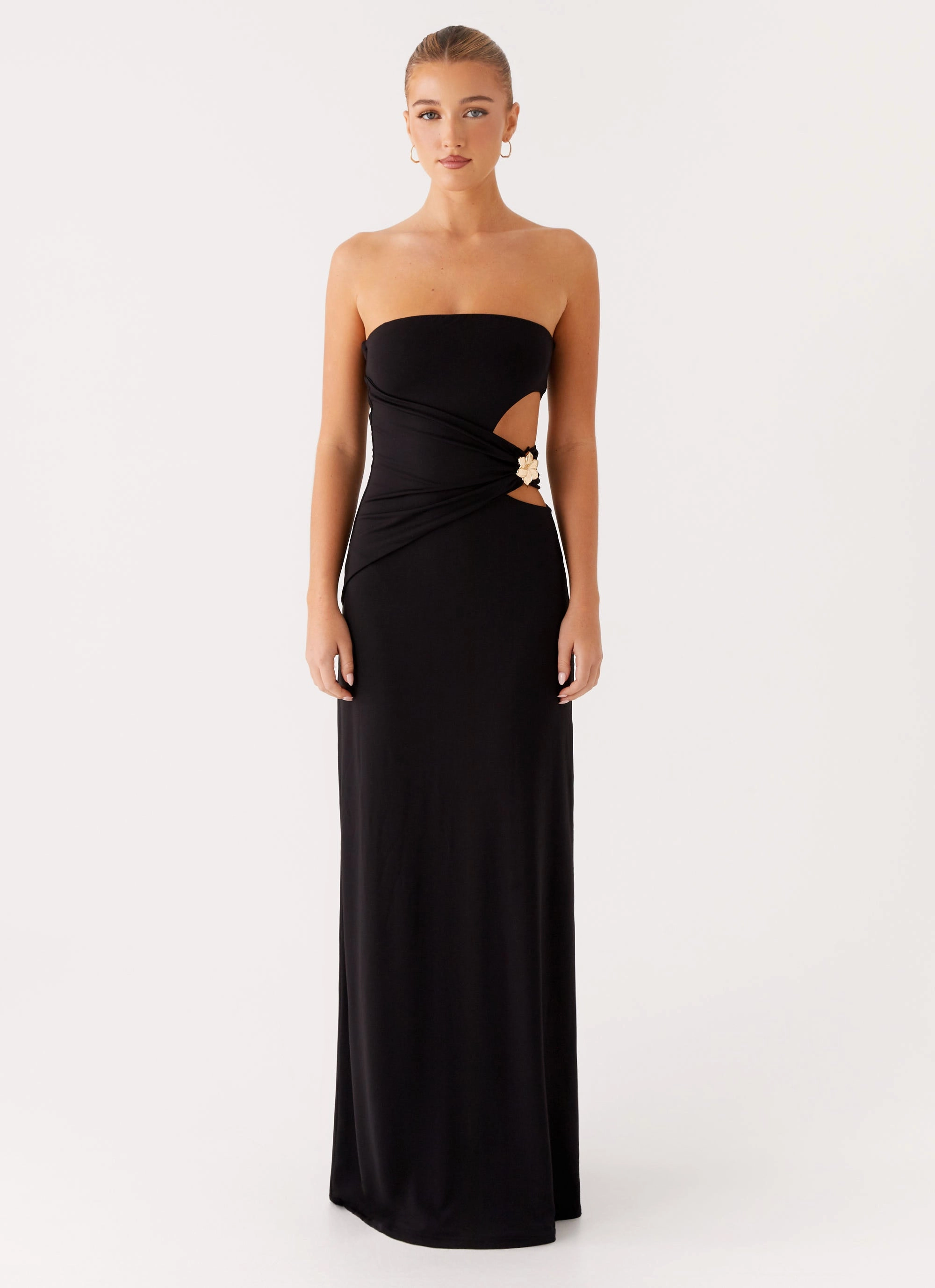 Smooth Edge Lightweight-Layer Anetta Maxi Dress - Black