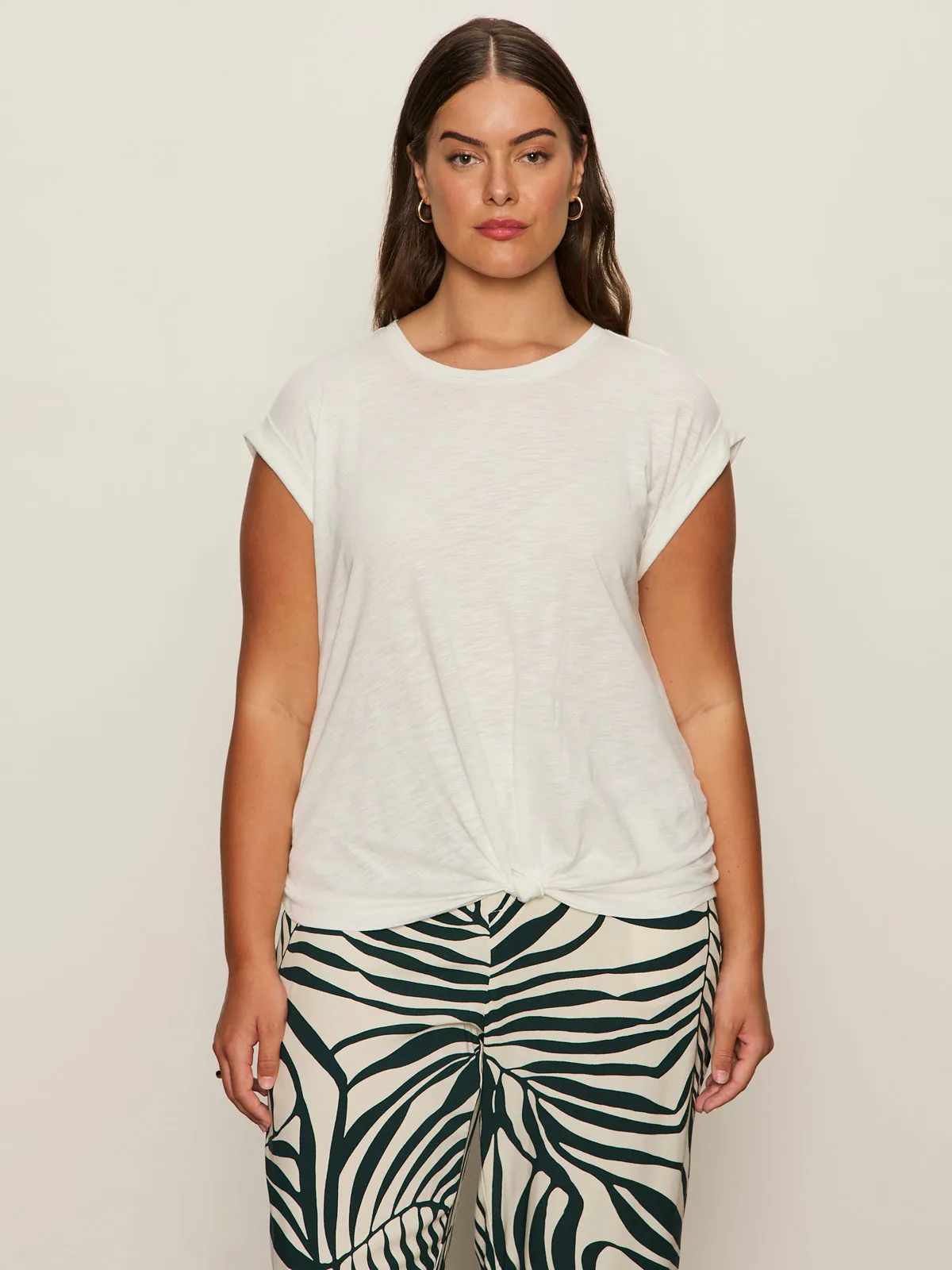 Soft Material Knotted Muscle Tee White Extended Sizing