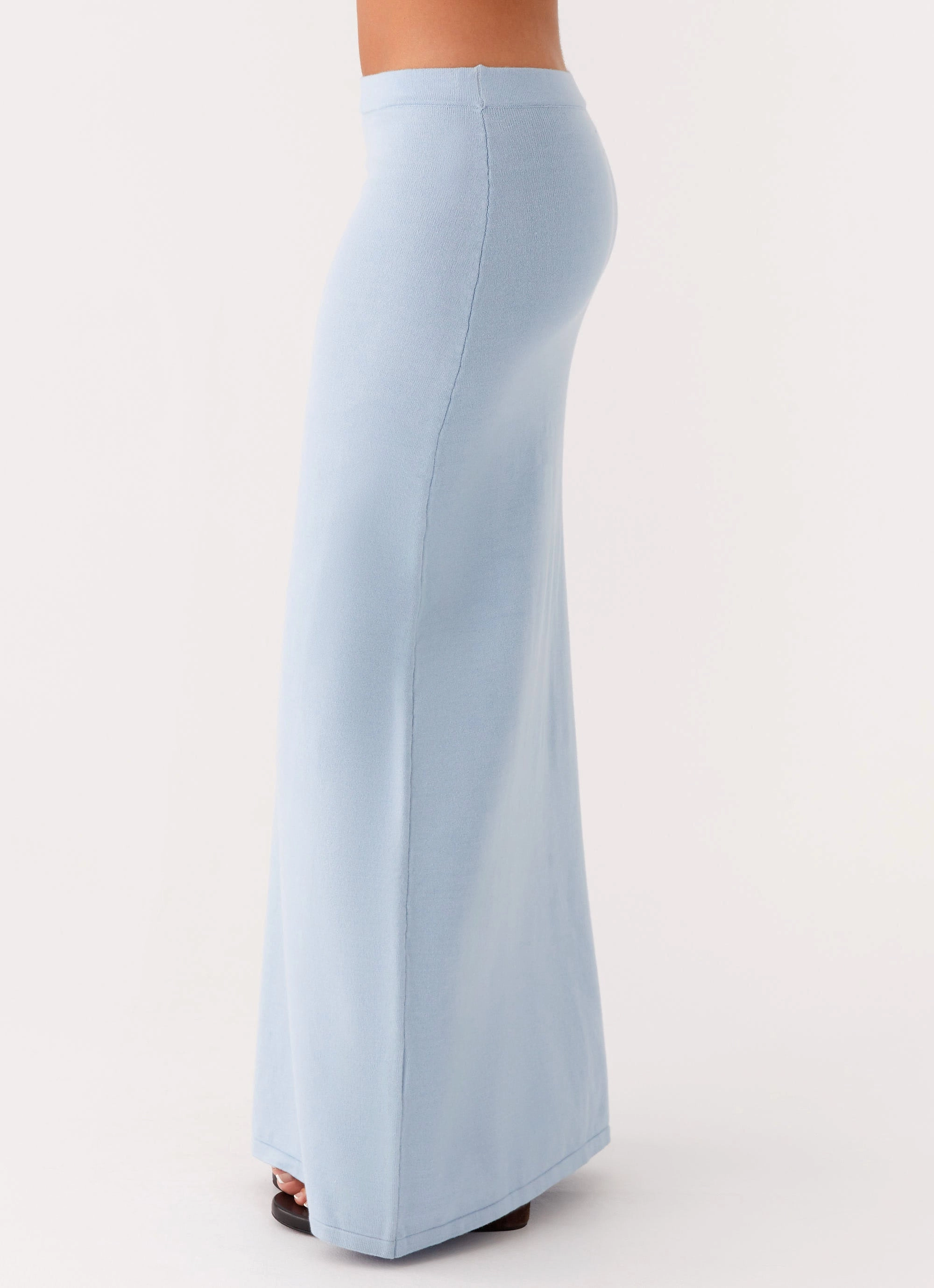 Anastasia Knit Maxi Skirt - Blue Cool Details Summer Outfit