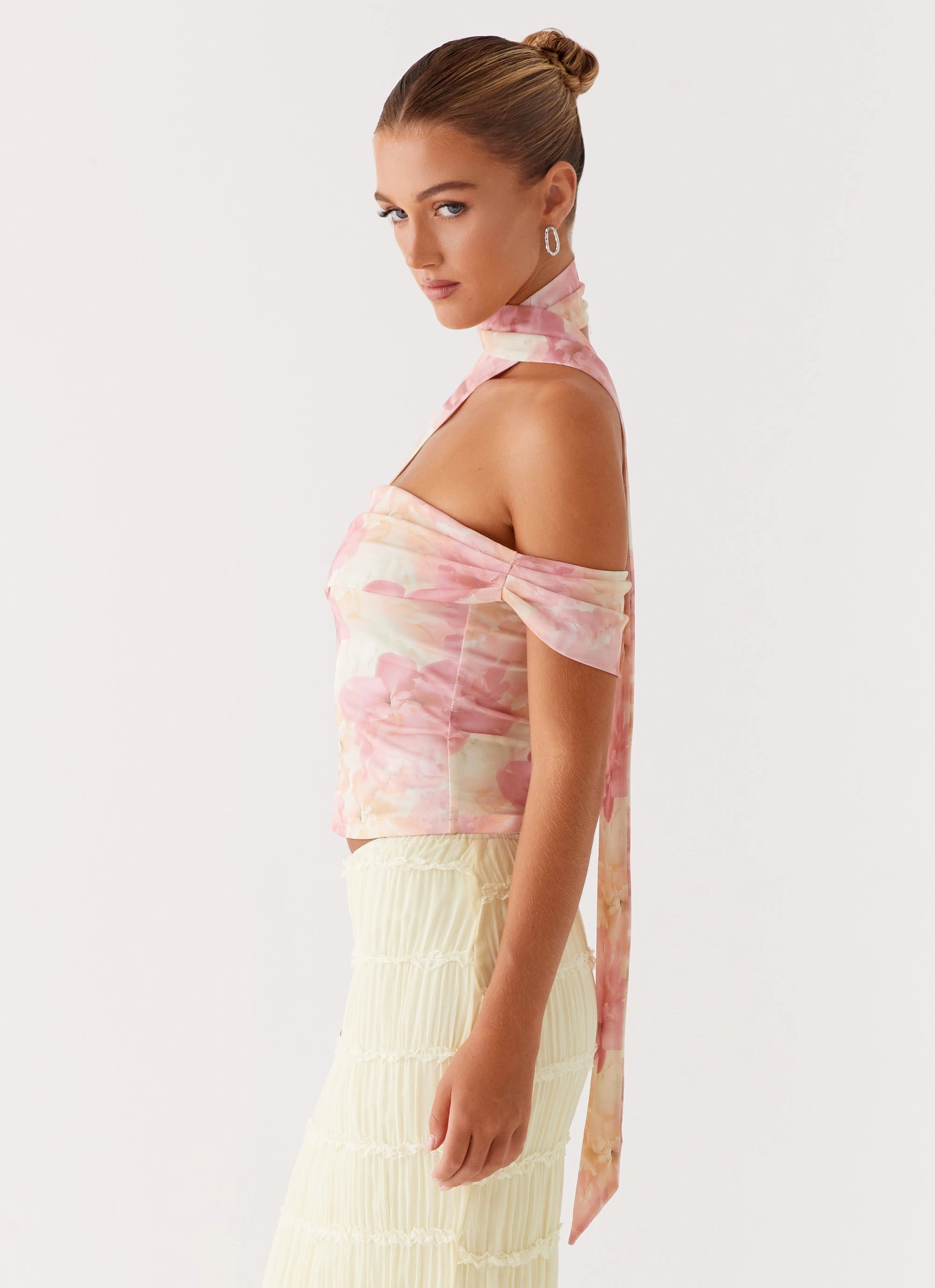 Comfortable clothing Flowing Design Christal Scarf Top - Floral Print