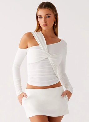 Cloud Kiss Asymmetric Long Sleeve Top - Cream Tailored Silhouette Breathable Mesh Back