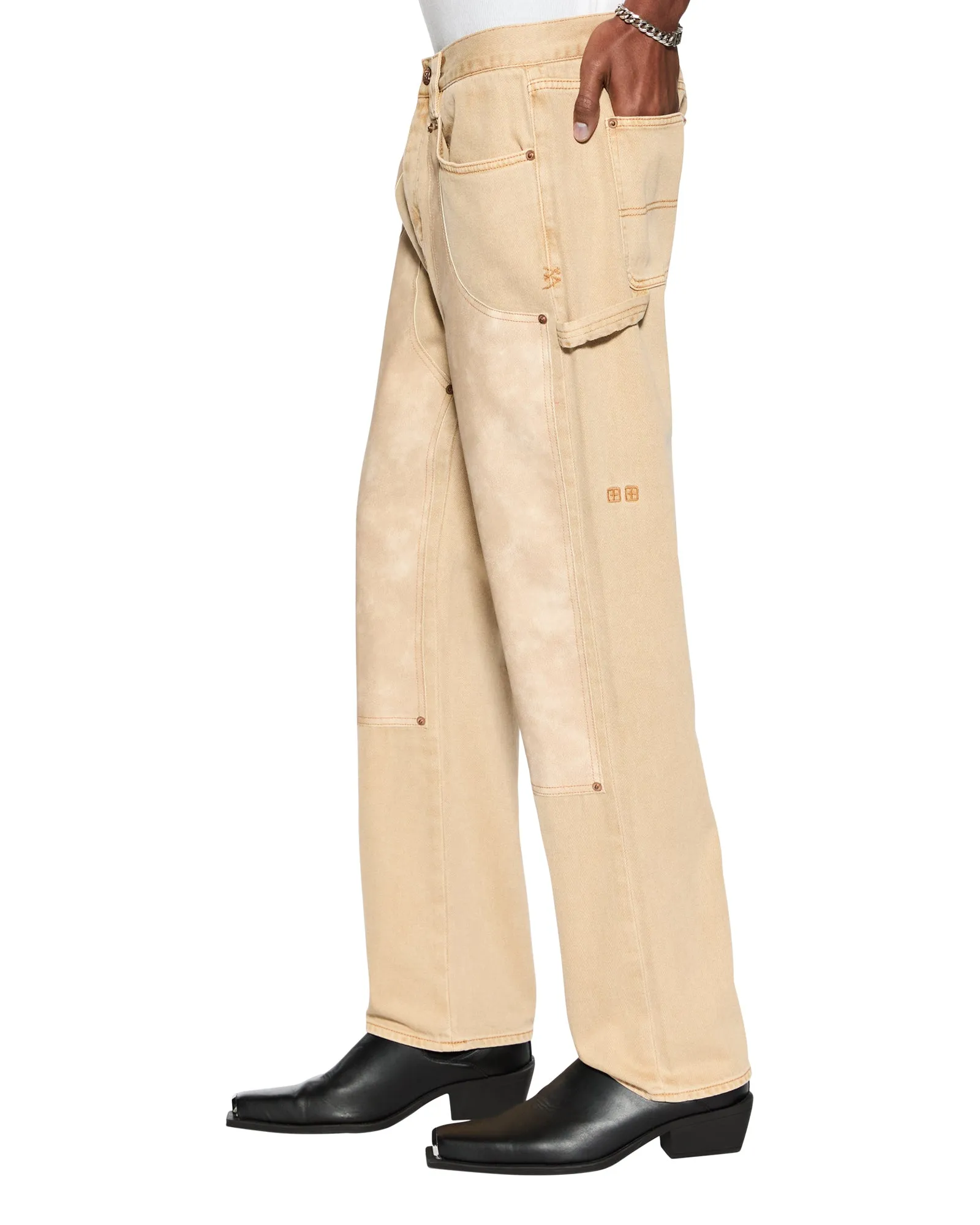 Workout-ready Versatile Style AntiStaticFinish ANTI K STANDOFF