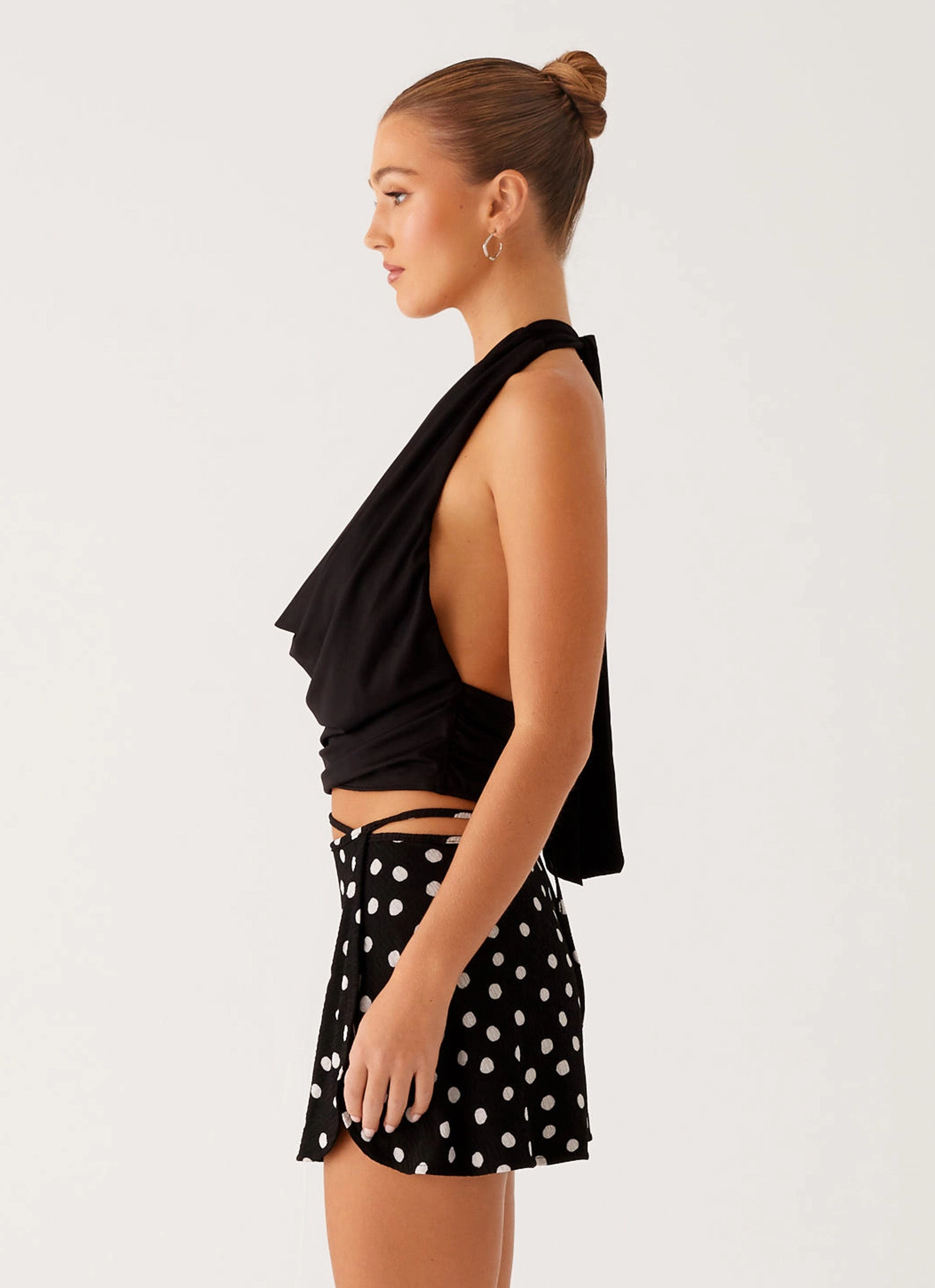 StaticResistantFabric Ashi Cowl Top - Black