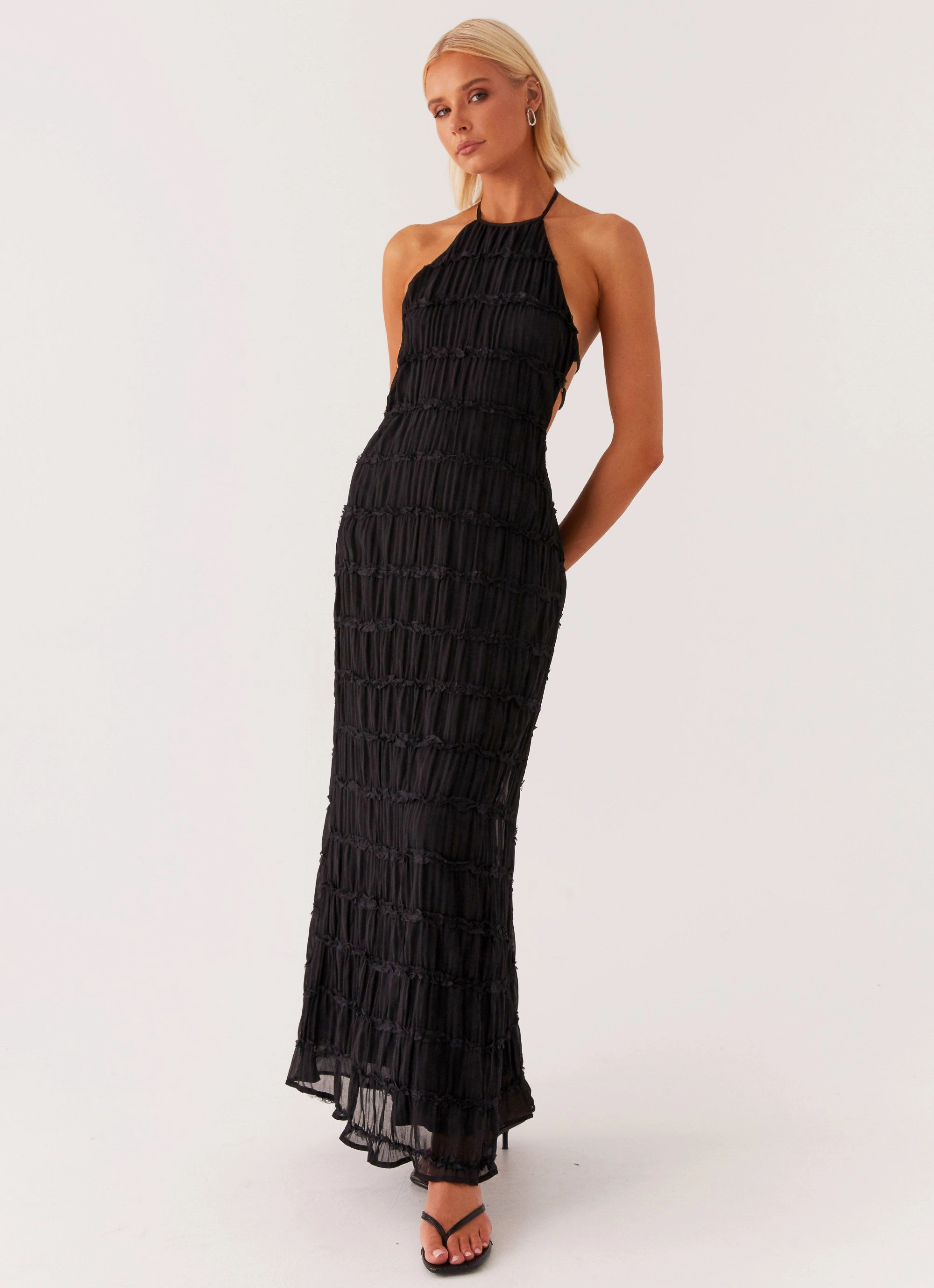Fluid movement Vintage-Inspired Aullie Maxi Dress - Black