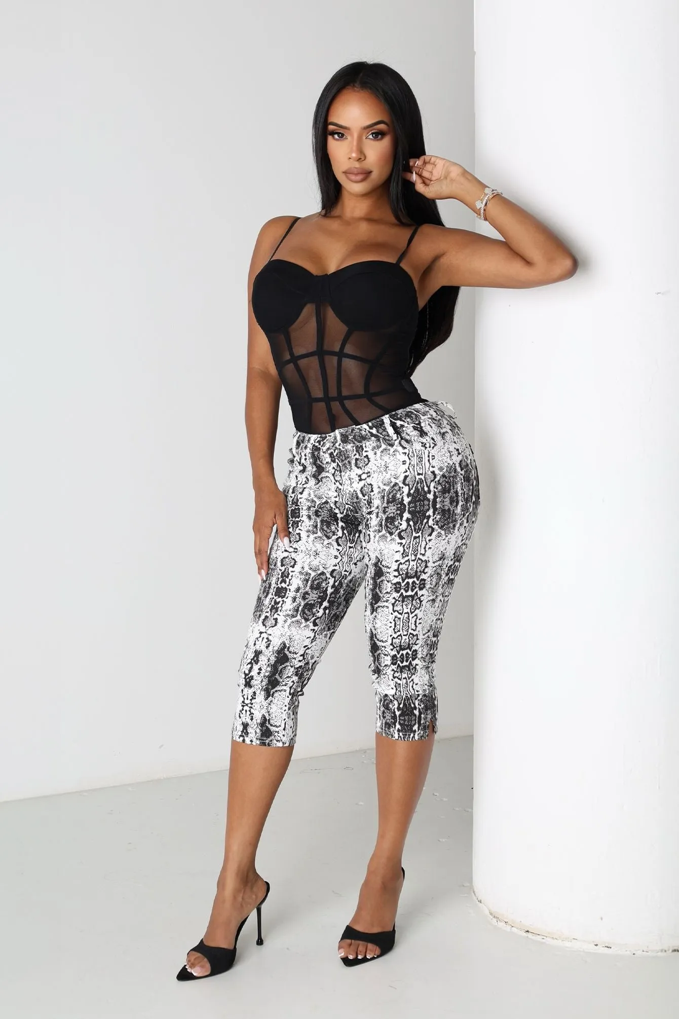Awaken Your Style With Snake Skin Capri Pants Workwear Durable Fit