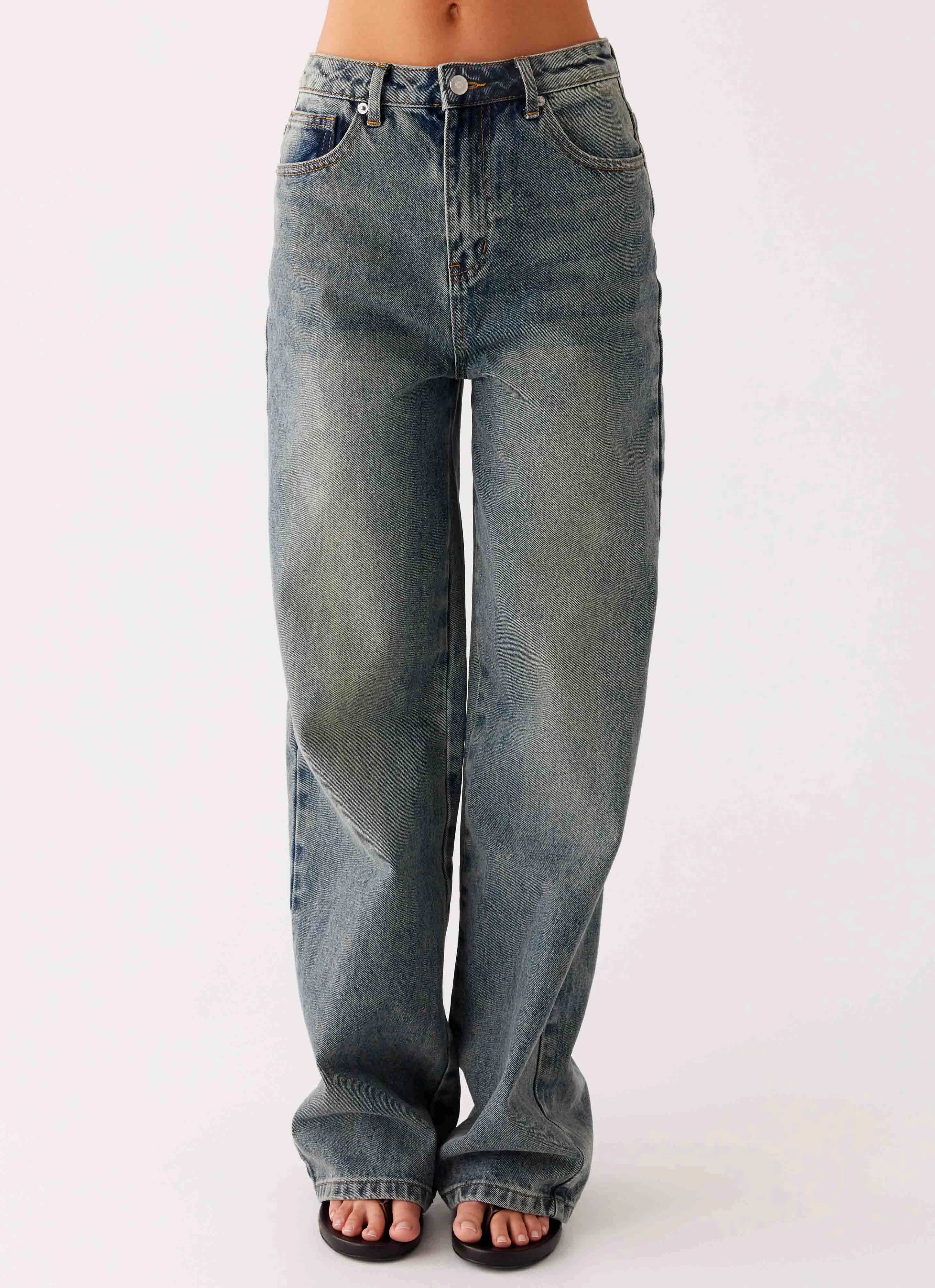 Back Again Straight Leg Denim Jeans - Dirty Wash Fit and Comfort