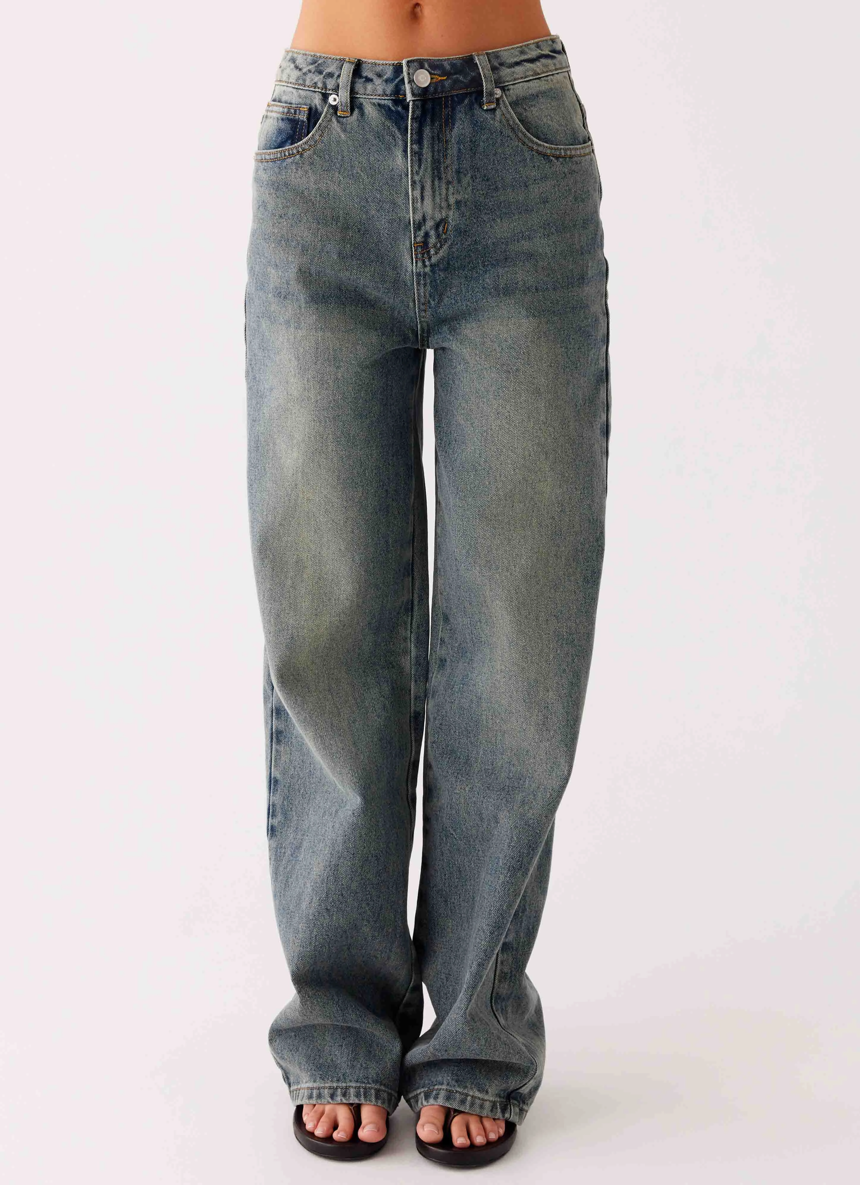 Back Again Straight Leg Denim Jeans - Dirty Wash Weekend Warrior Elegant