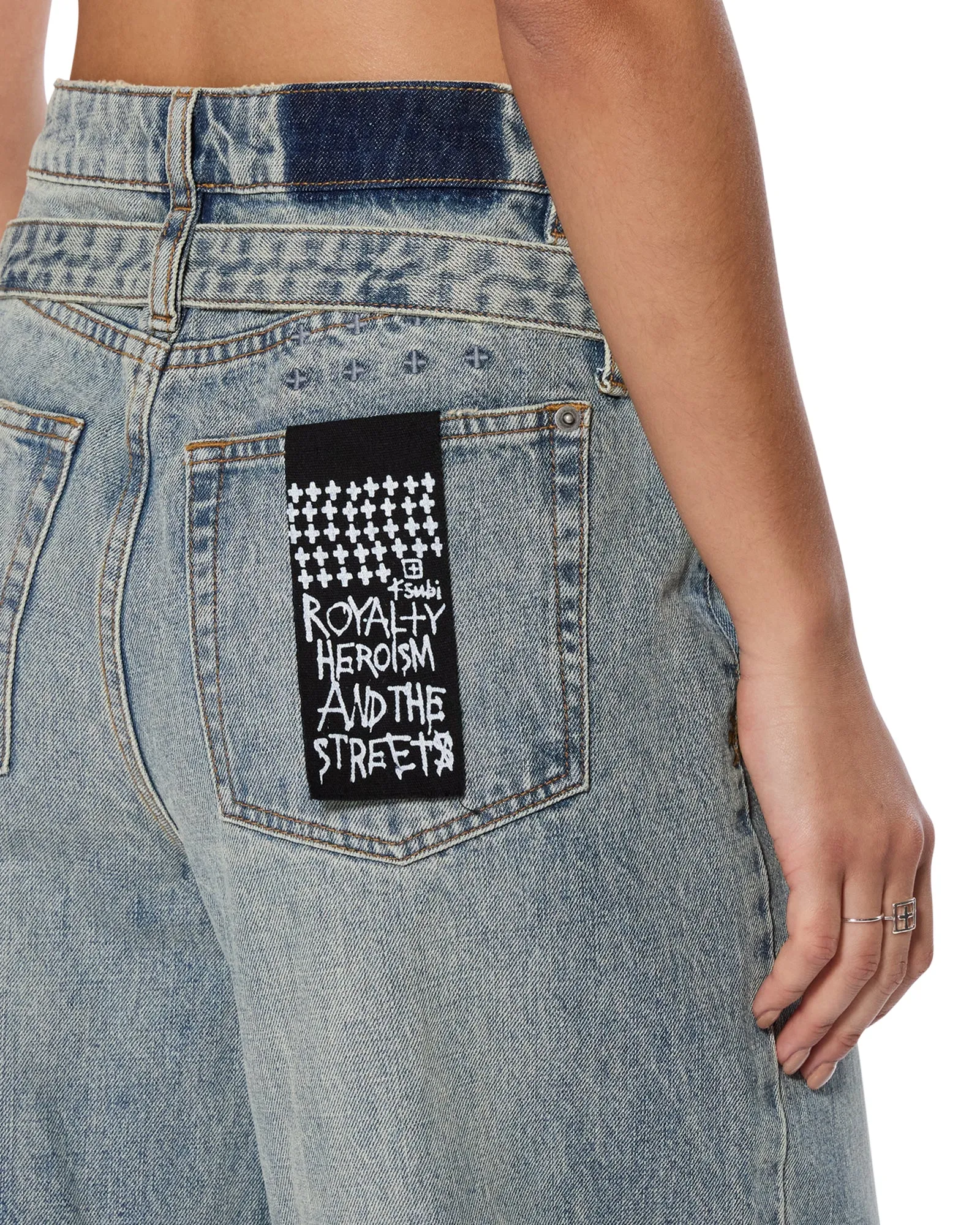 BAGGY JEAN ECHOES Versatile Layering Casual Tee