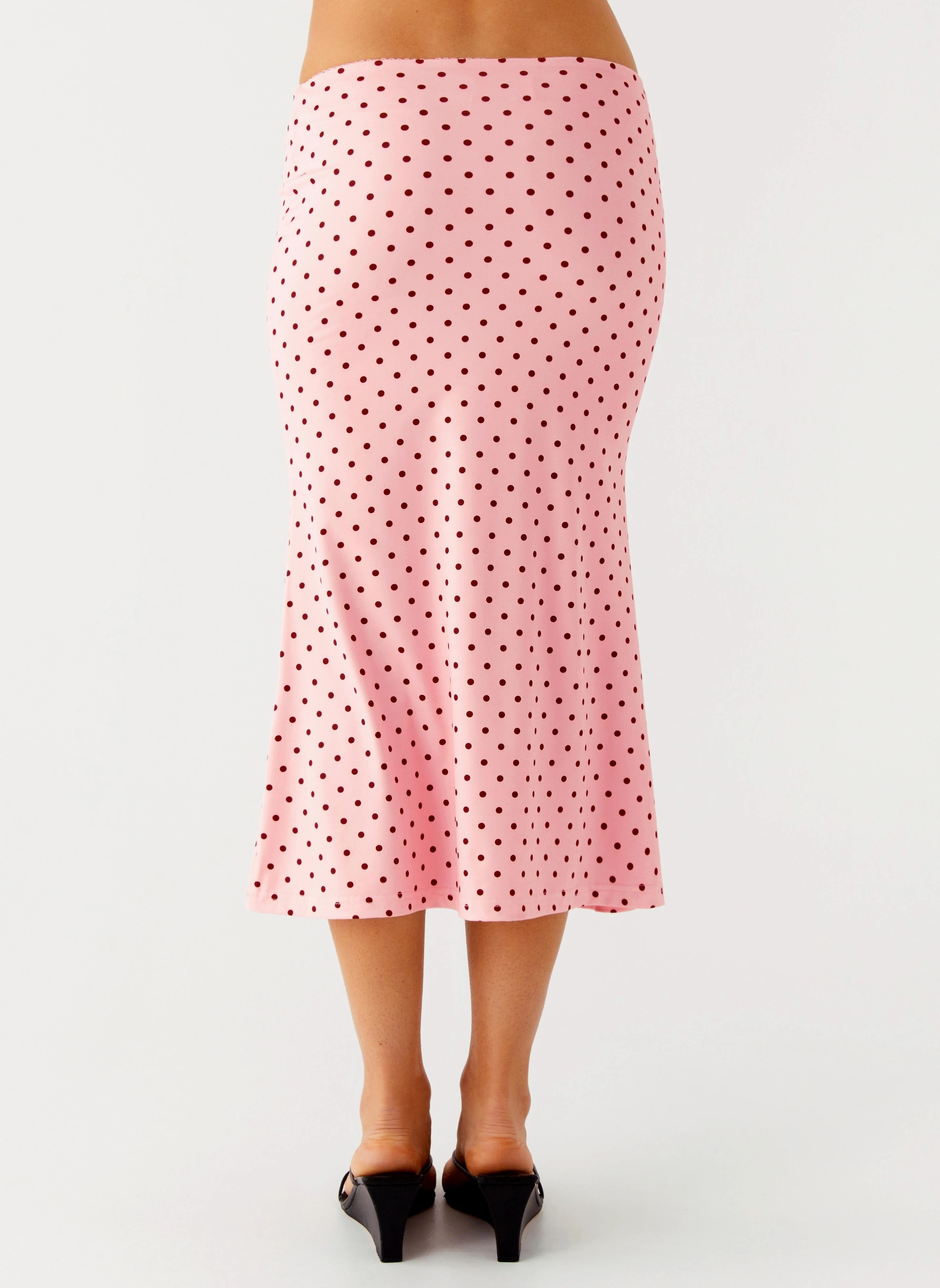 Wrinkle Resistant Finish Bahama Low Rise Midi Skirt - Strawberry Dot