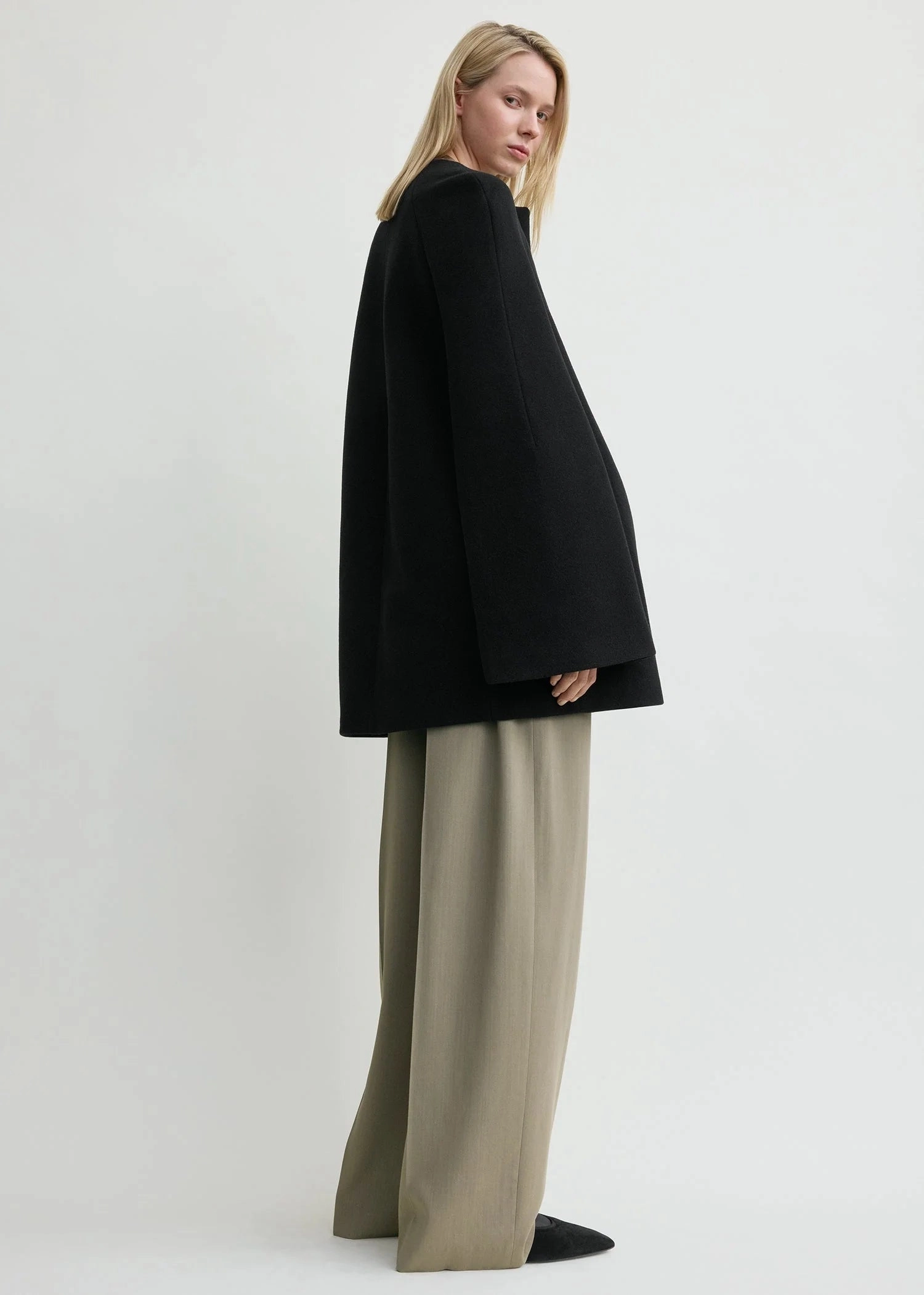 Vanity Bell-Sleeve Jacket in Black