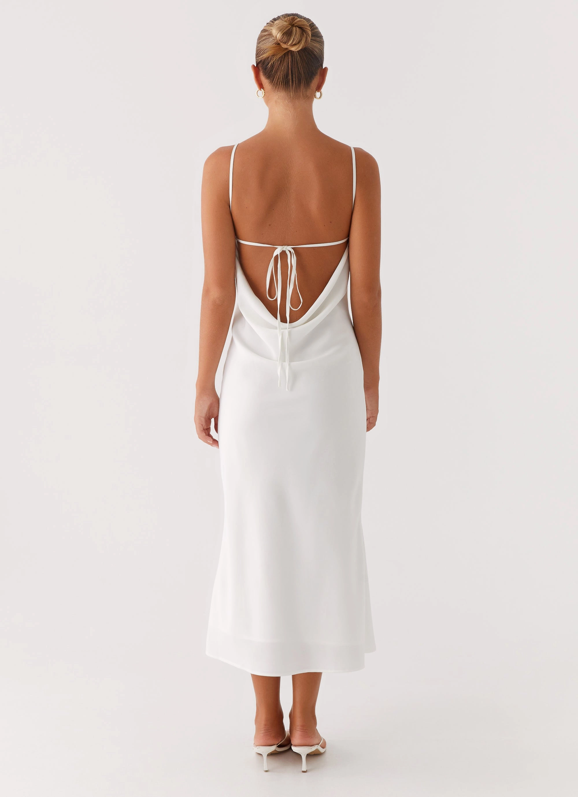 Air Layer Elegant Fit Bentley Midi Dress - White
