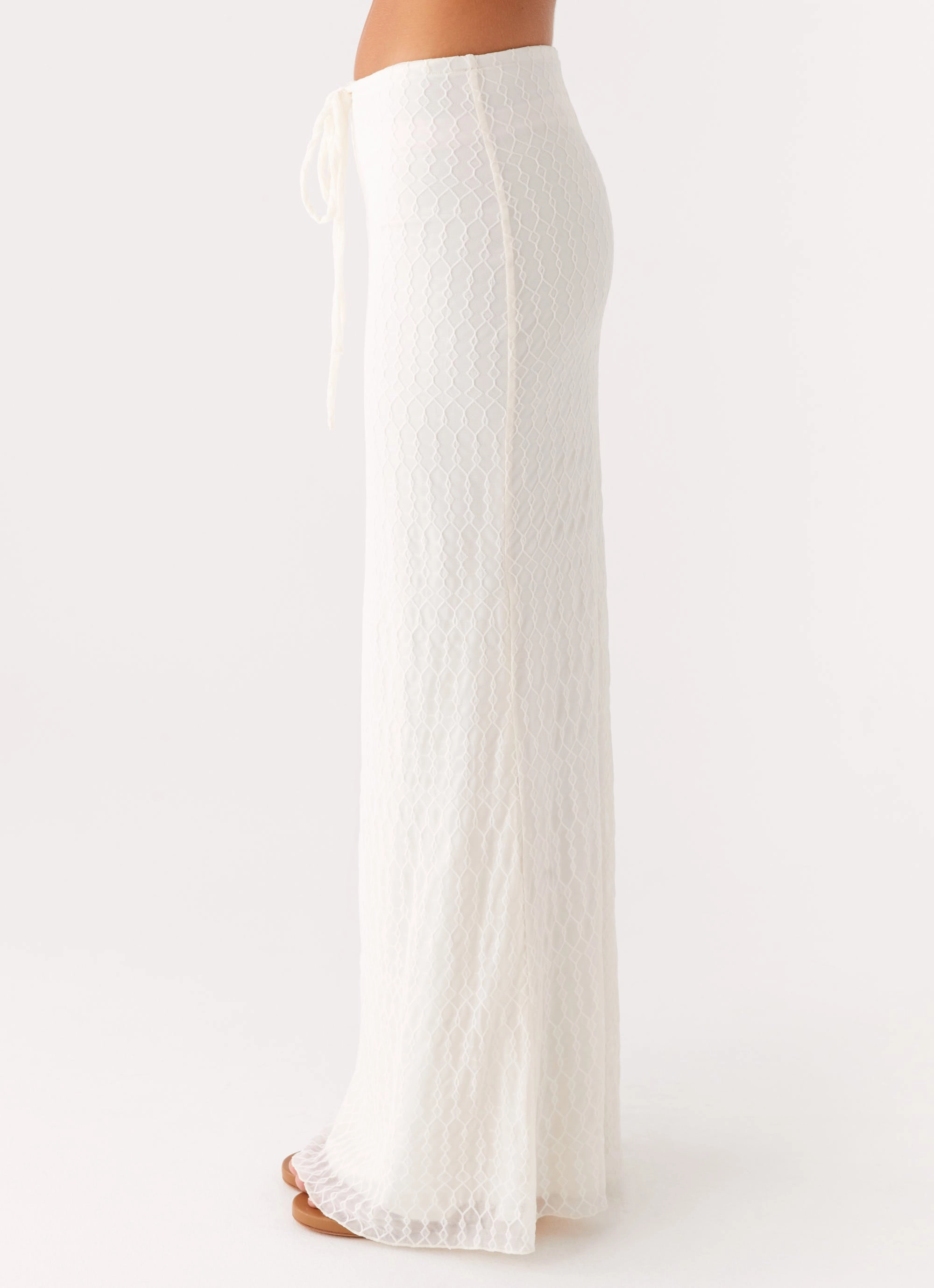 Blakely Maxi Skirt - Ivory Outfit Shot Light Flow