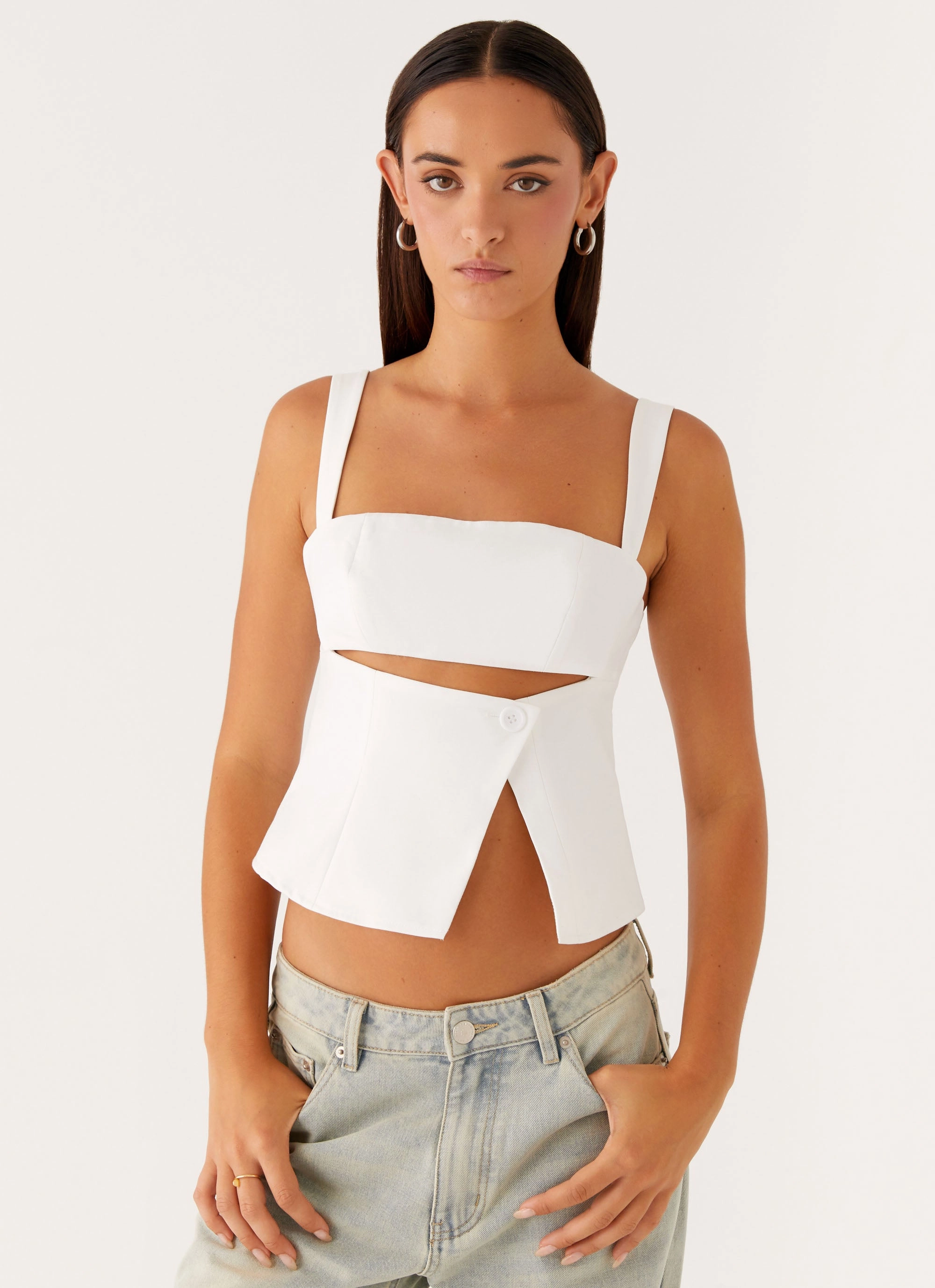 Tagless Design Wrinkle Free Weave Pia Cut Out Top - White