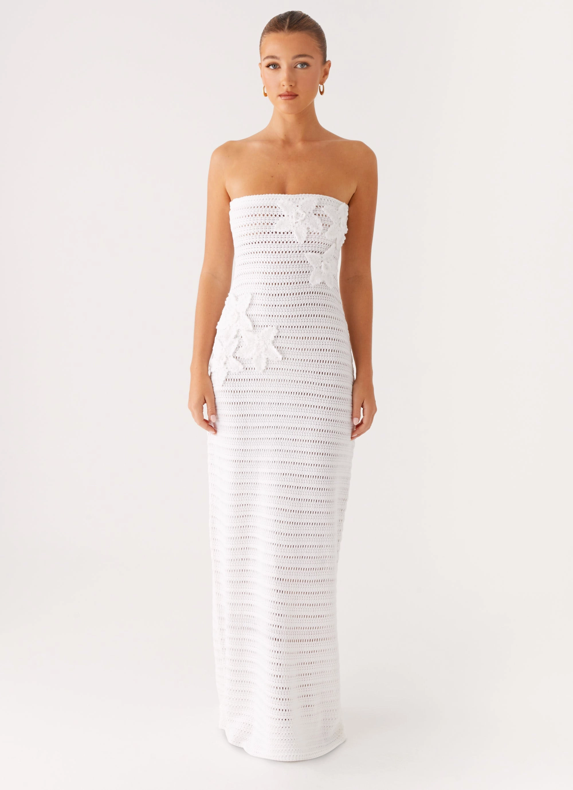 Sleek Outline Cool Palette Diaz Crochet Maxi Dress - White