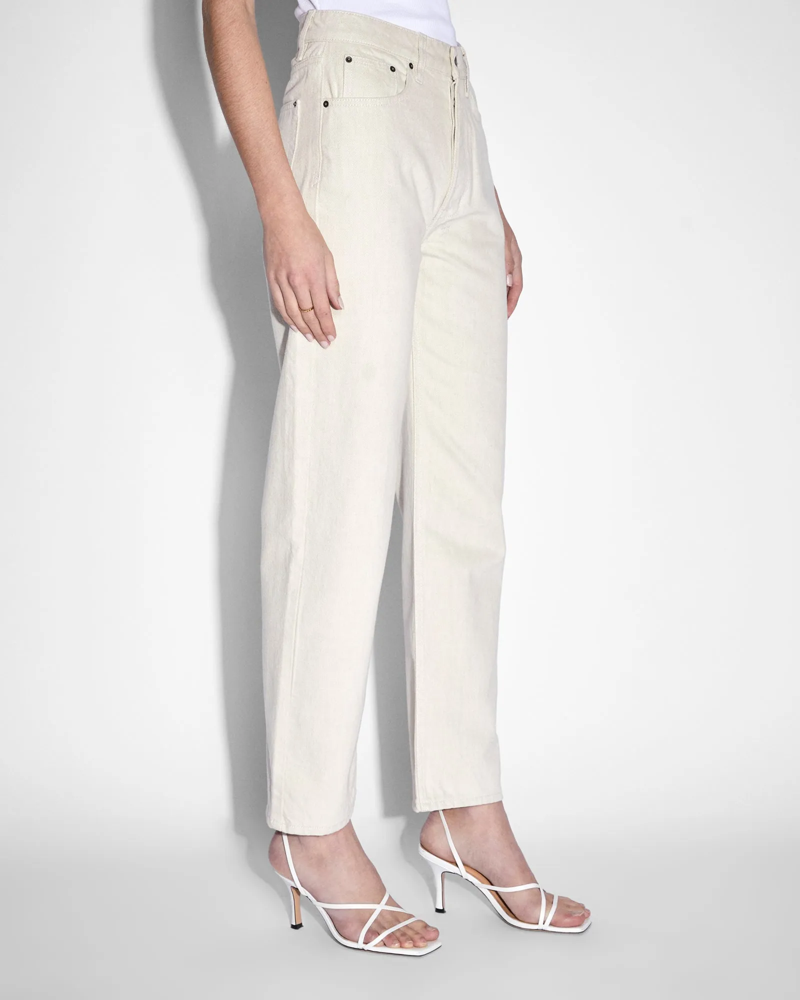 BROOKLYN JEAN ECRU Neutral Autumn Days Modern Minimalist Creative Look Home Comfort