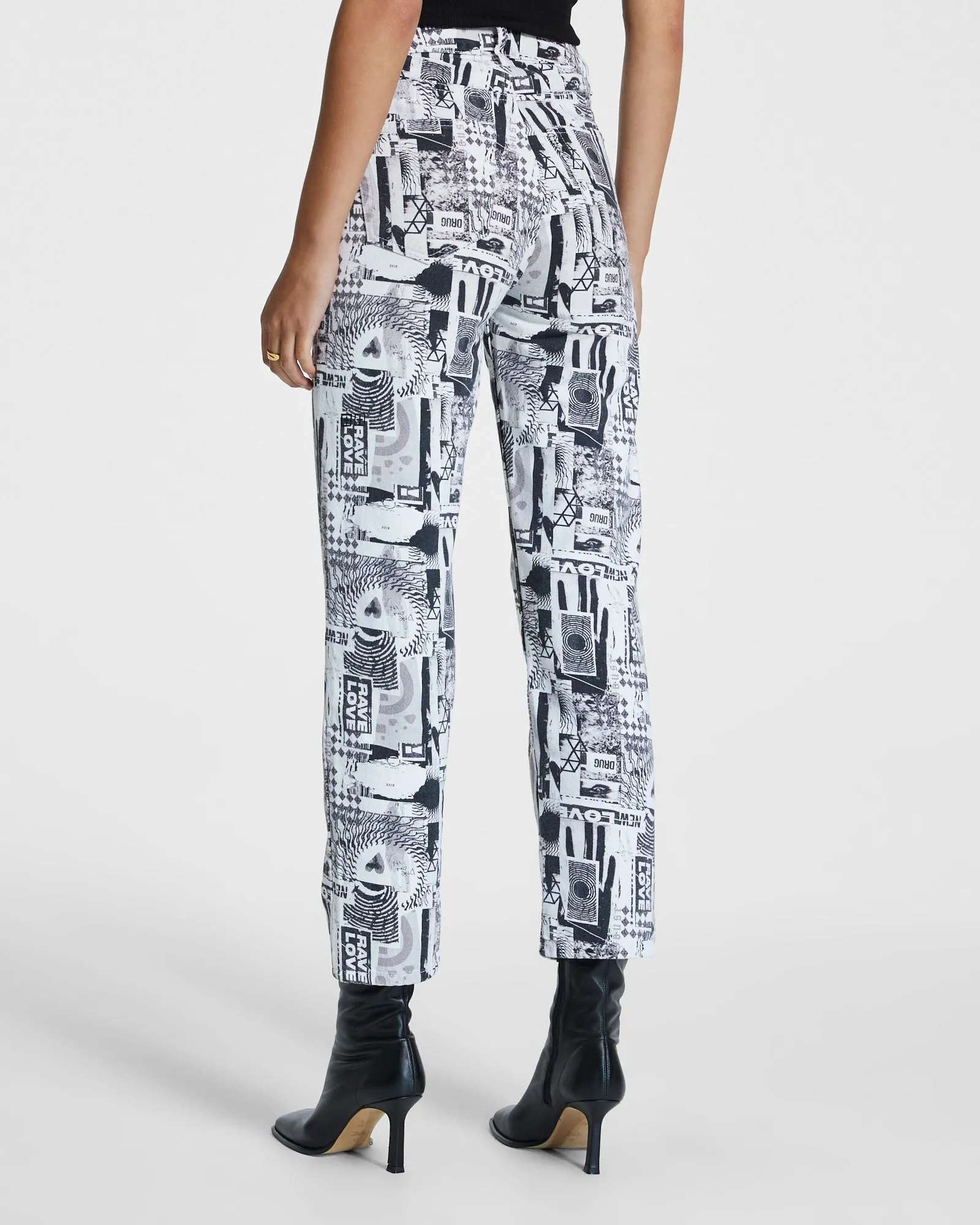 BROOKLYN JEAN PURE LOVE B&W Luxury Minimalist Family Style Luxury