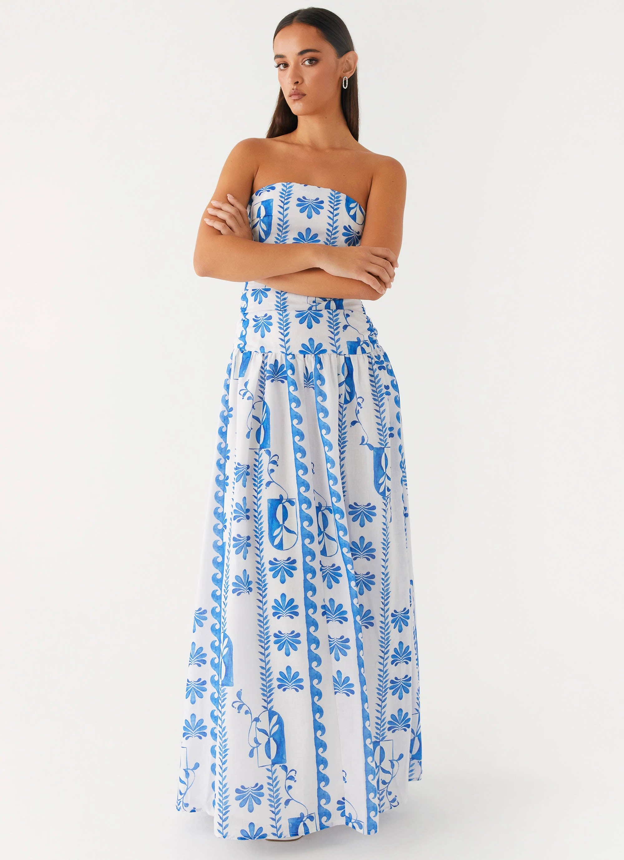 Carmel Maxi Dress - Floral Wave Tassel-Detail Elegant Charm