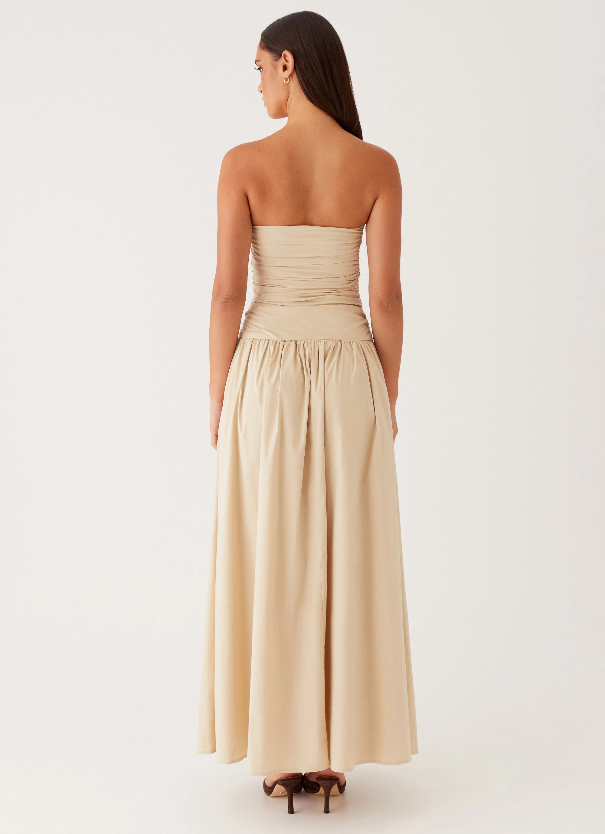 Flowing Lines Versatile Design Carmel Maxi Dress - Ivory