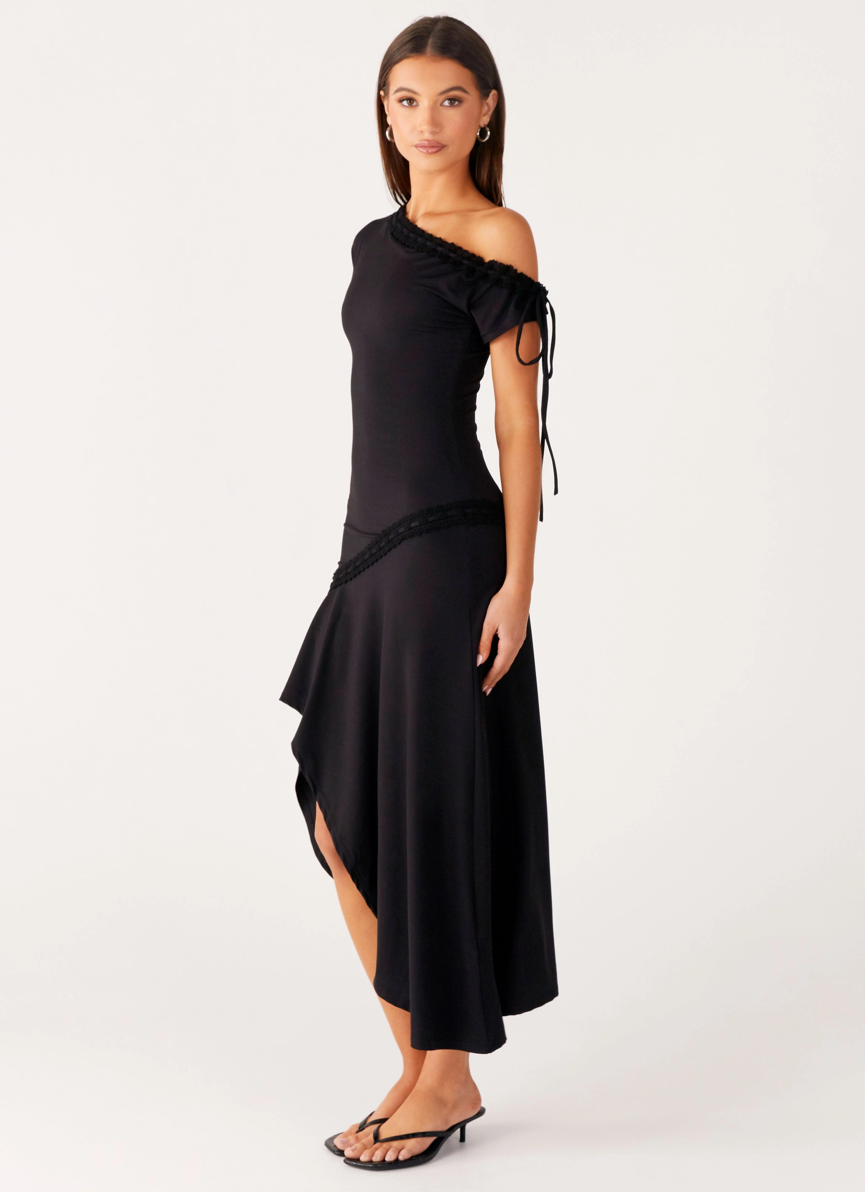 Downtown Midi Dress - Black Chic Harmony
