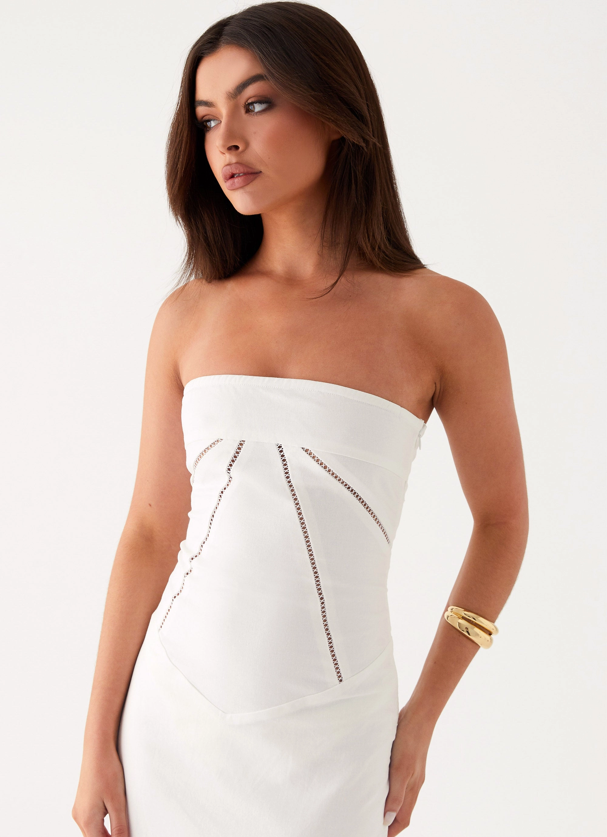 Smooth Tone Cerisa Linen Maxi Dress - White