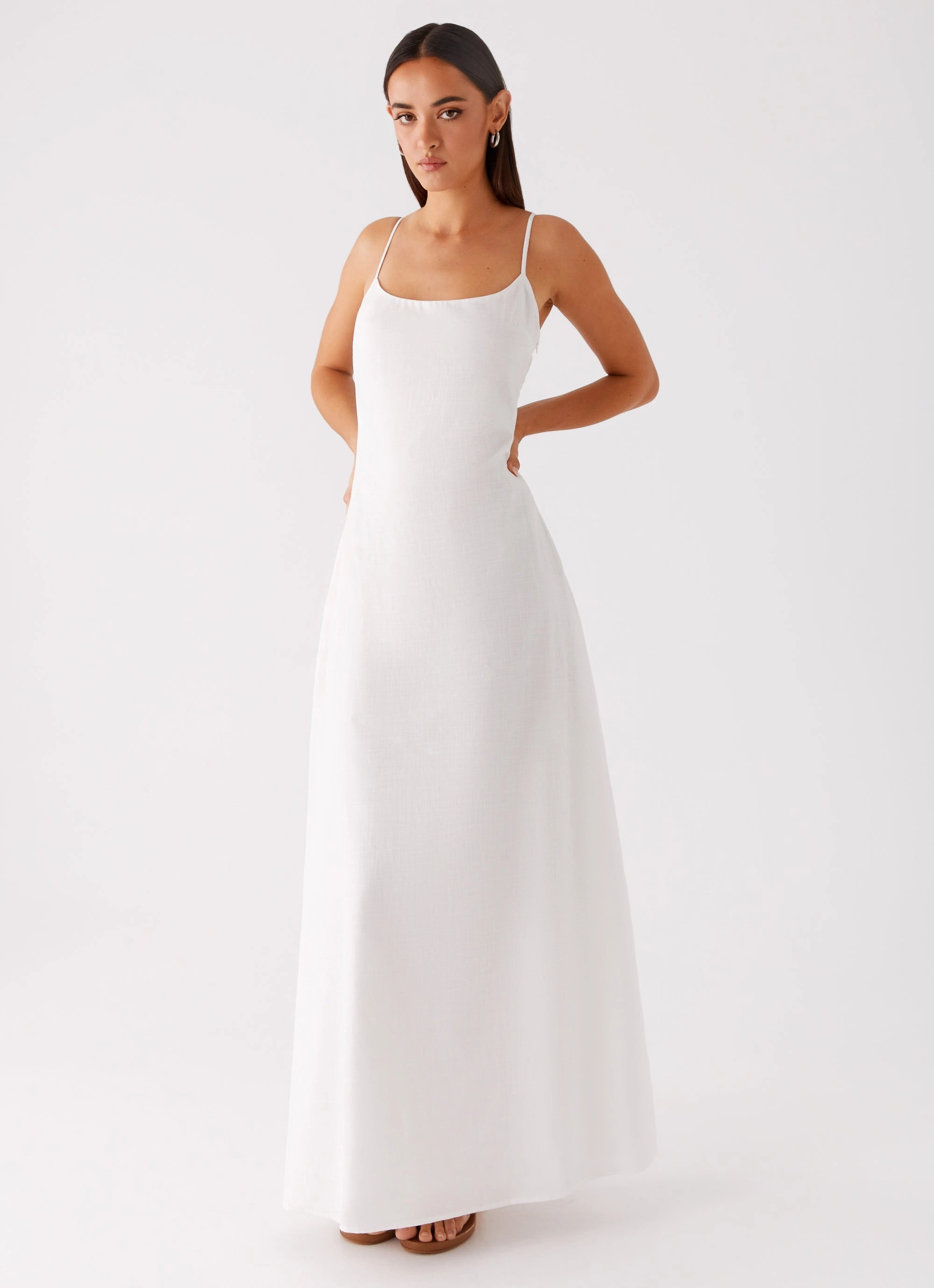 Minimal Outfit Madeleine Scoop Neck Maxi Dress - Off White