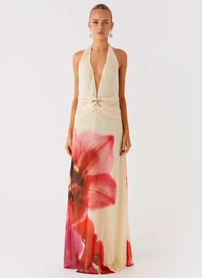 Curve-Enhancing Cozy Tones Belivia Maxi Dress - Yellow Bloom
