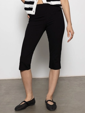 HighNeckCut Clipper Ponte Capri Pant Black