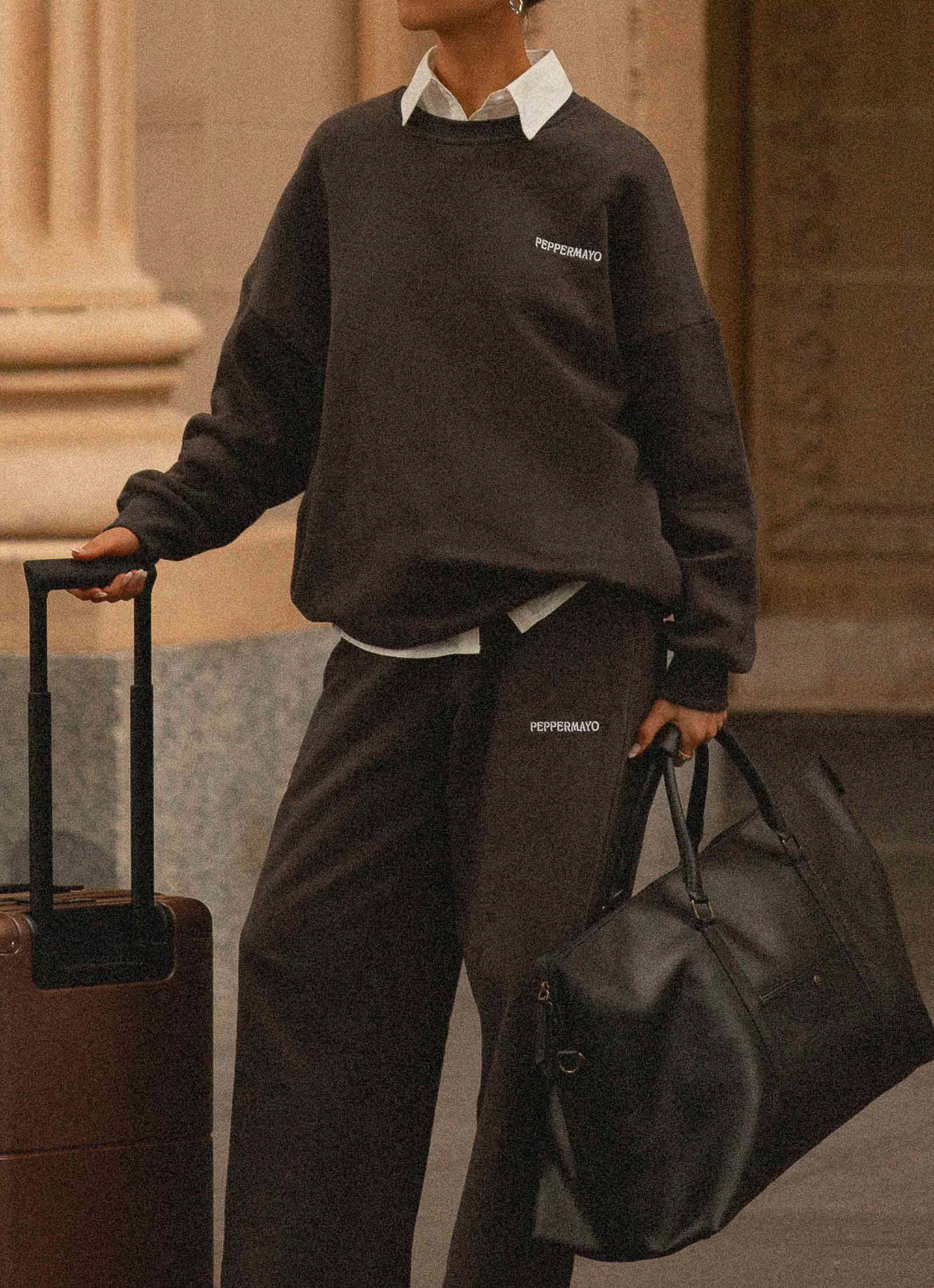 Striped Pattern Flattering Style Signature Sweatpants - Charcoal