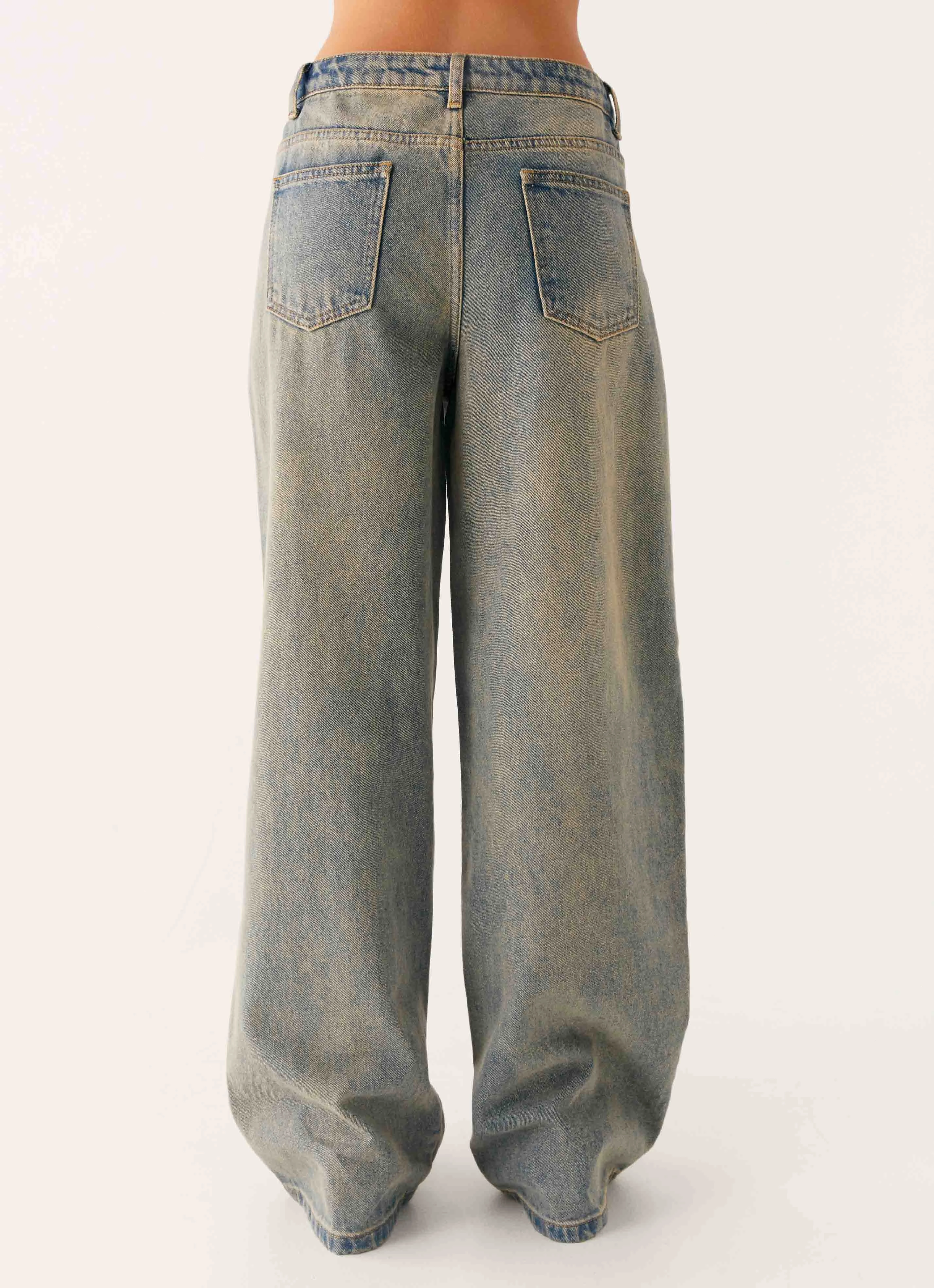 Daily Essentials Fit For Daily Keanna Low Rise Denim Jeans - Dirty Wash