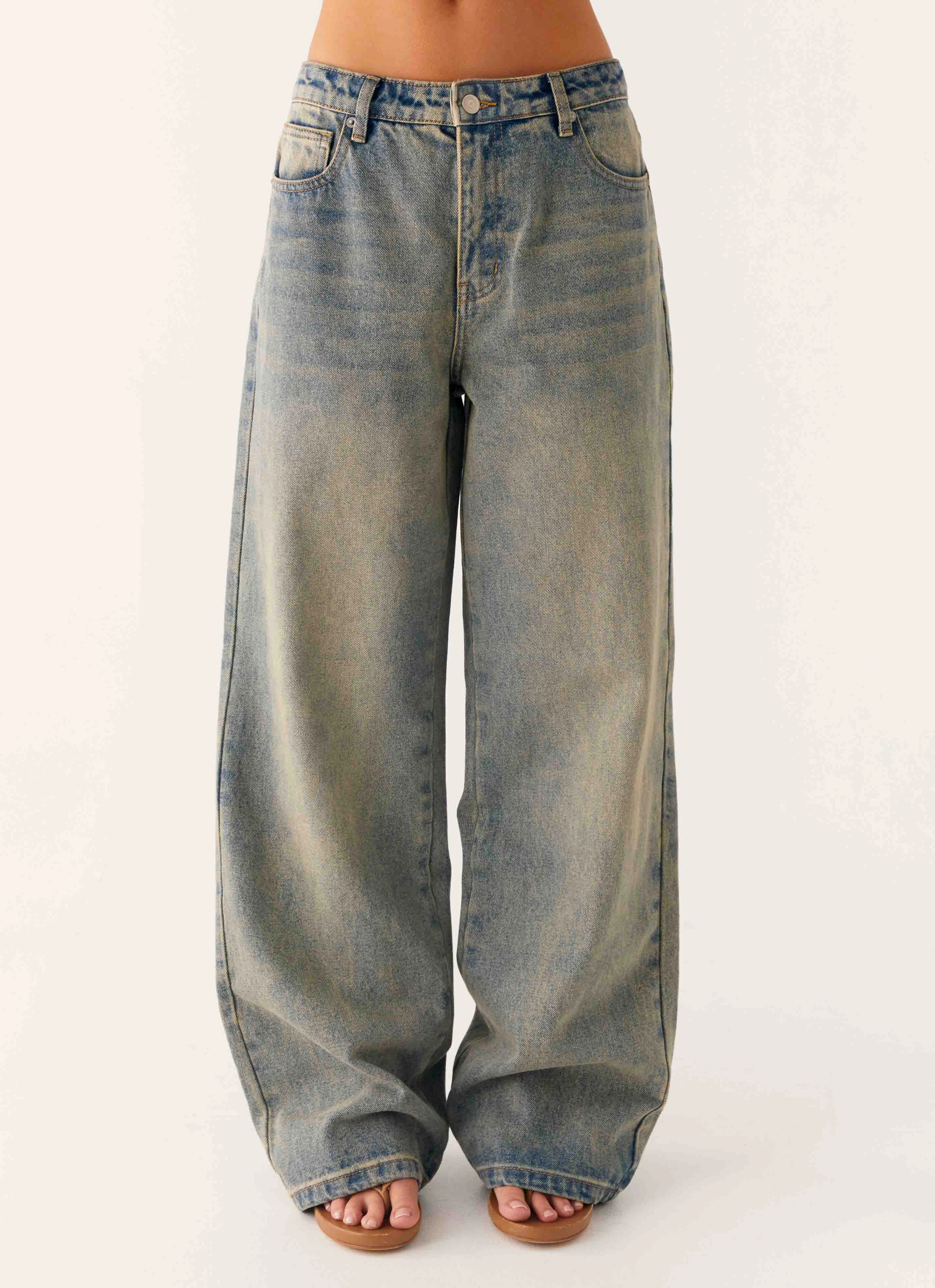 Outdoor Adventure Stylish Street Routine Keanna Low Rise Denim Jeans - Dirty Wash