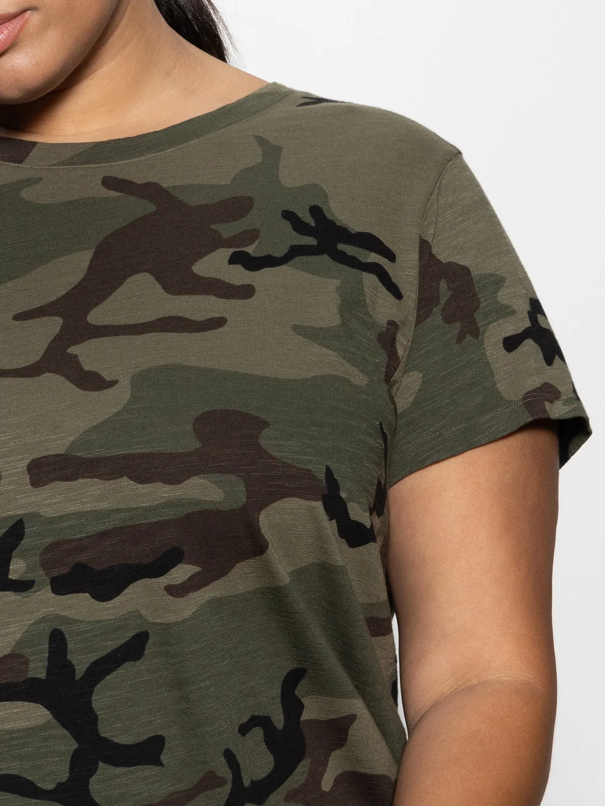 VentilatedArmholes Rubberized grip The Perfect Tee Hiker Camo Extended Sizing