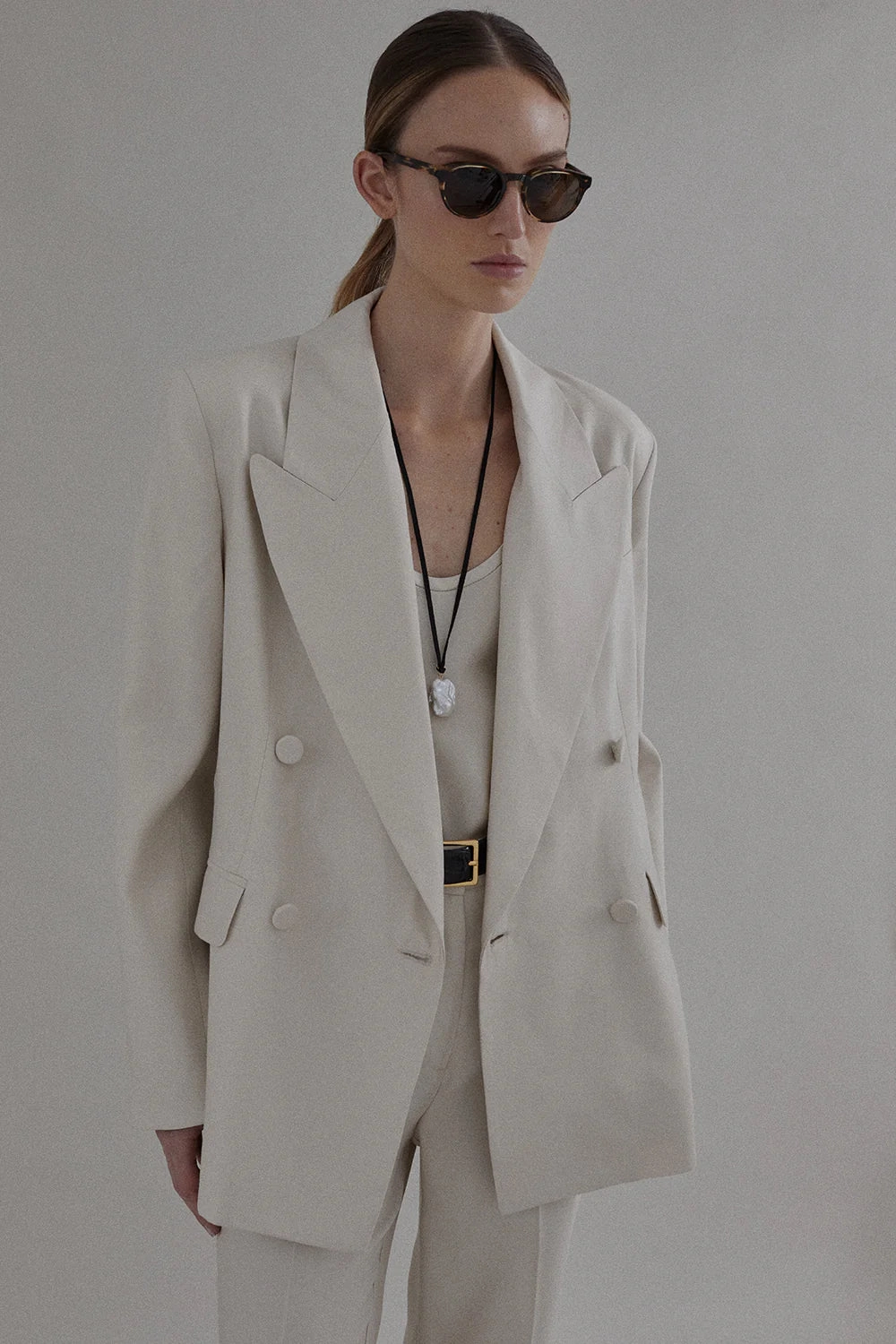 Costanza Blazer in Oyster Durable Seams