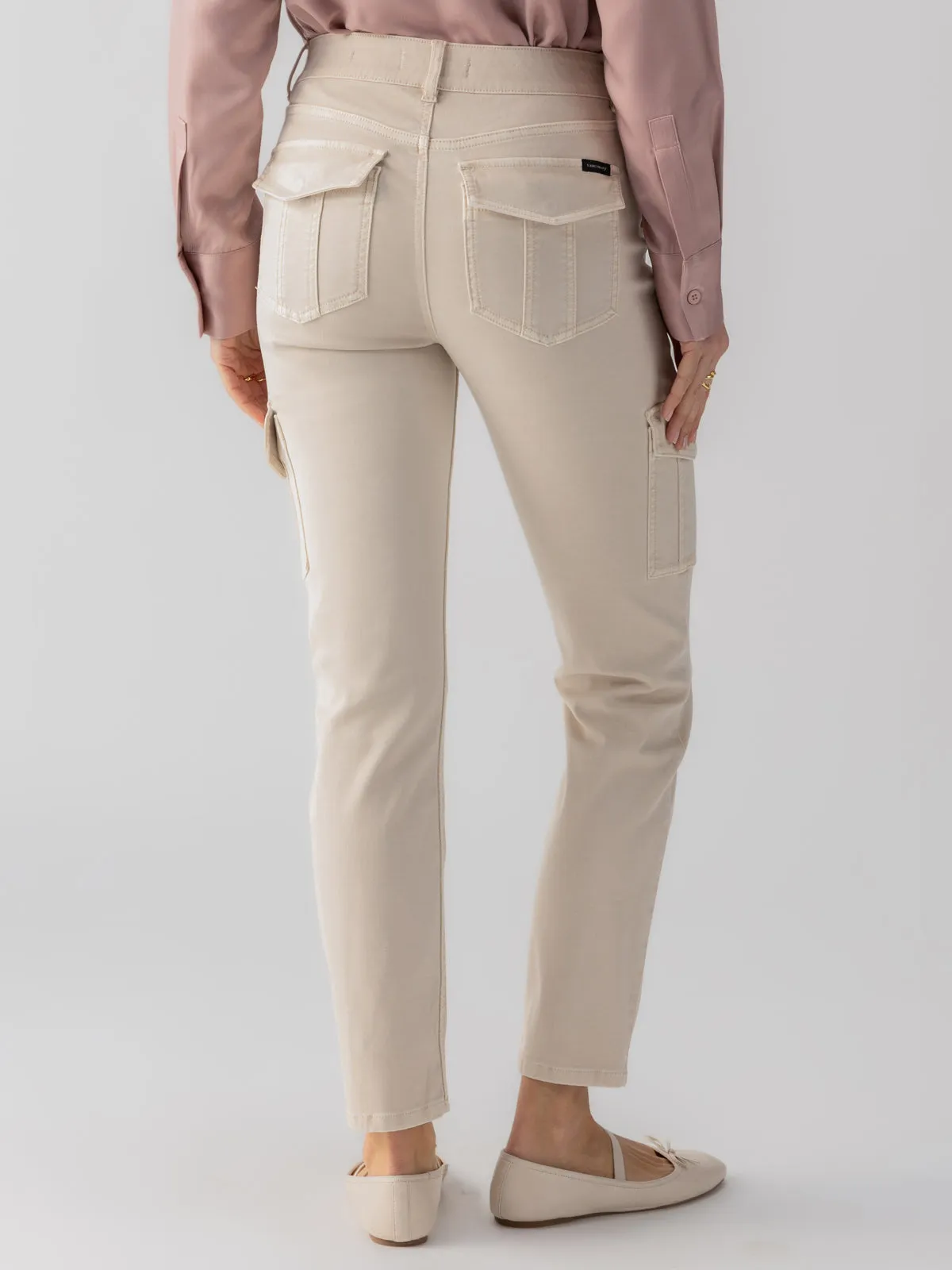Stretch Fit No Gap Waistband Sculpted Hayden Cargo Standard Rise Pant Toasted Almond