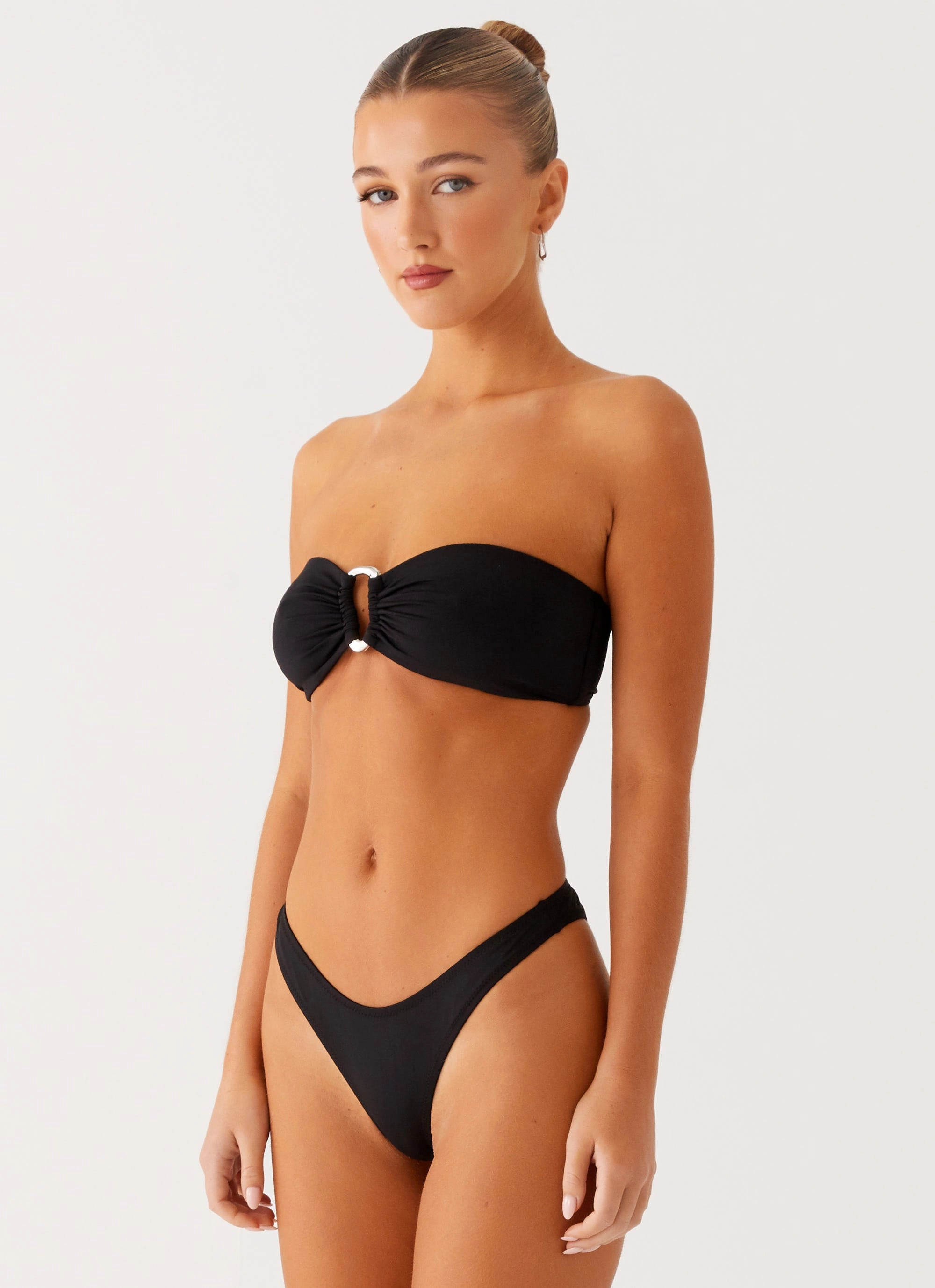 Cuba Strapless Bikini Top - Black Moisture Wicking Lining river