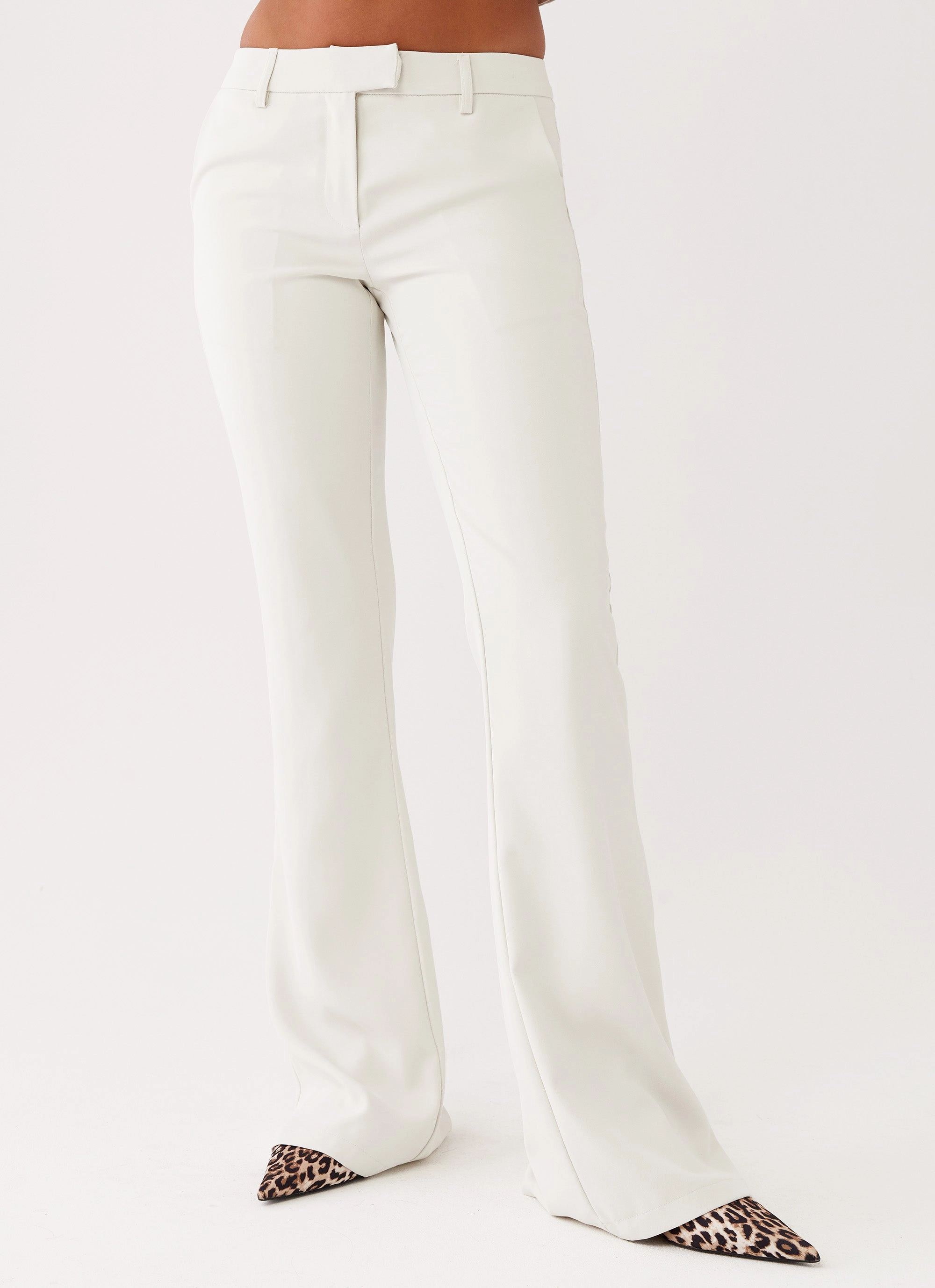 Cyra Low Rise Slim Fit Pants - Ivory Quick Access Pockets Elastic waist