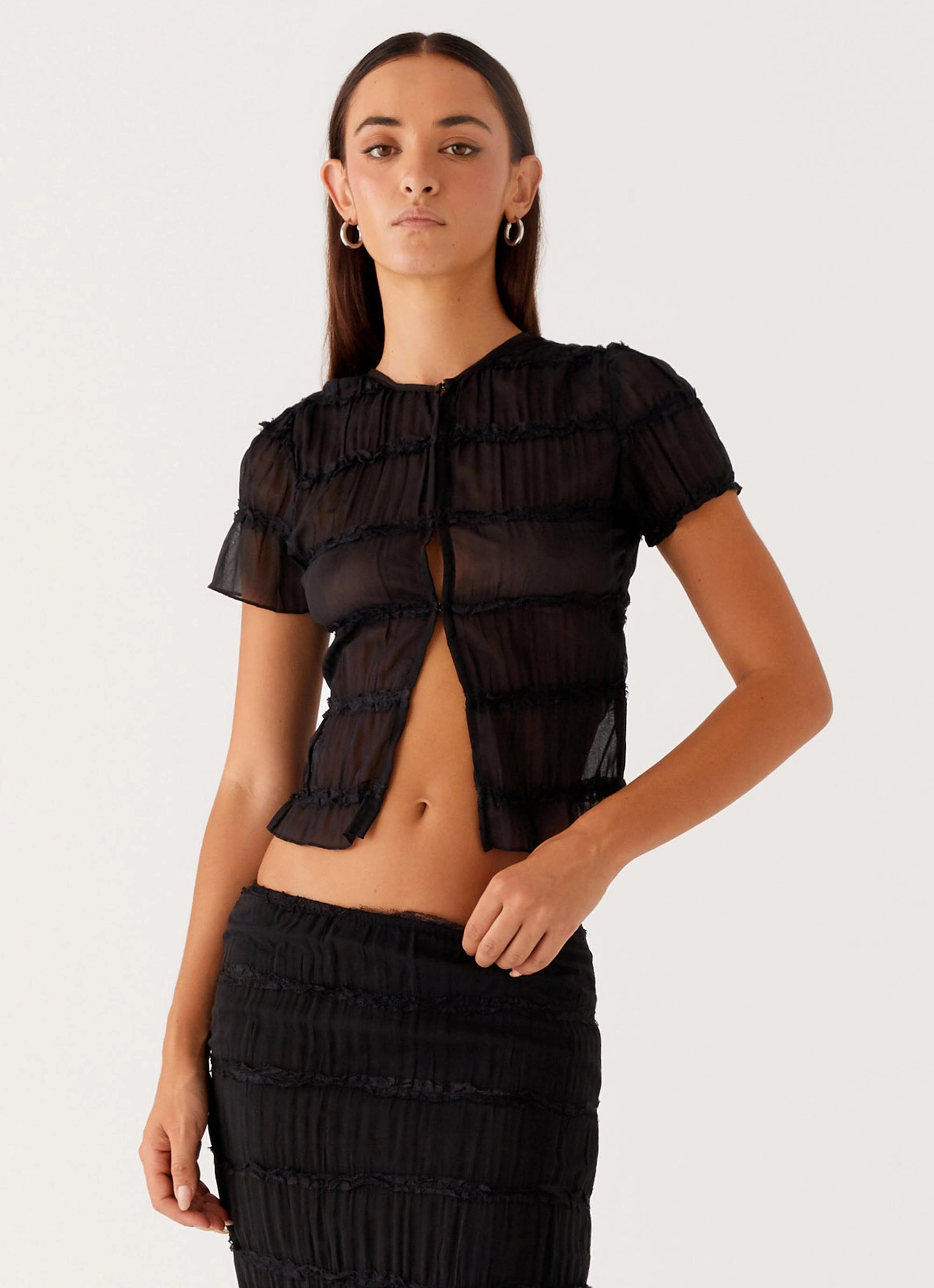 Daydreaming Top - Black Elasticated Hem Bold Patterns