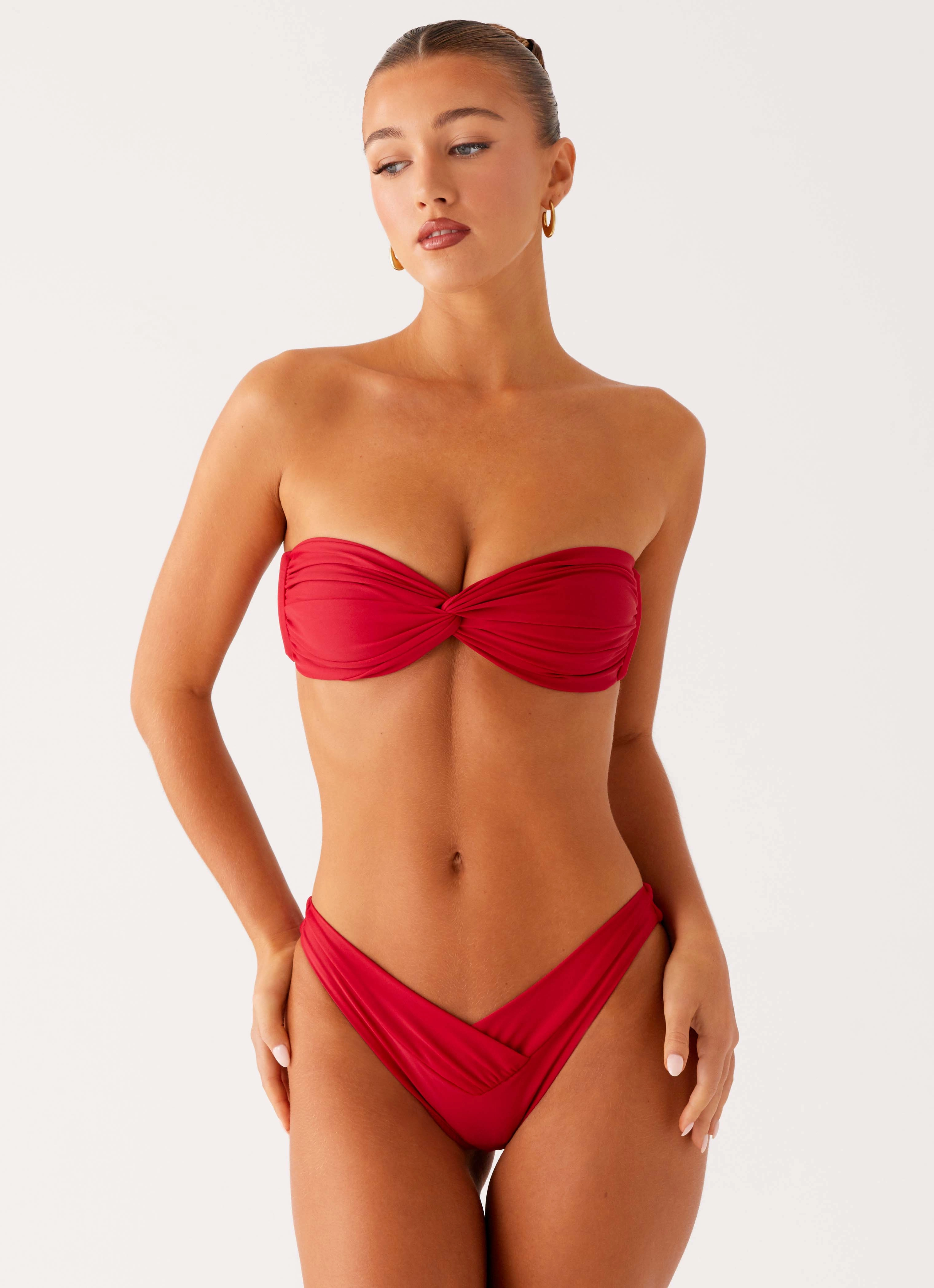 Lined Shorts Underwire Delta Bikini Bottoms - Deep Red