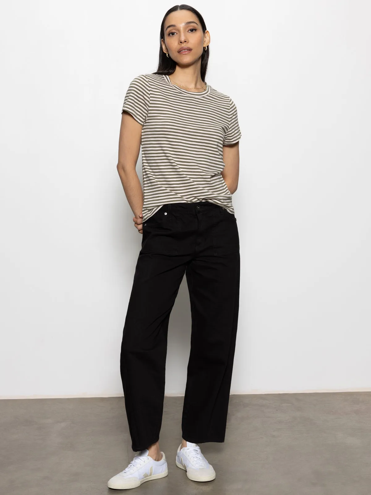 District Column Standard Rise Ankle Jean Black No Ride Up Design