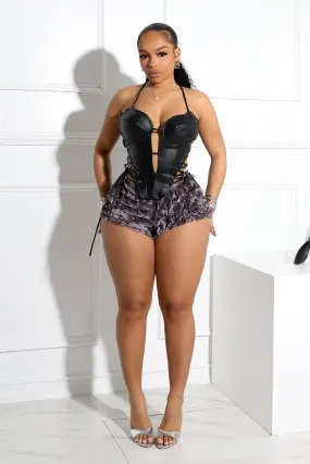 Outdoor Vibe Brennan Mesh Snake Print Ruffle Shorts