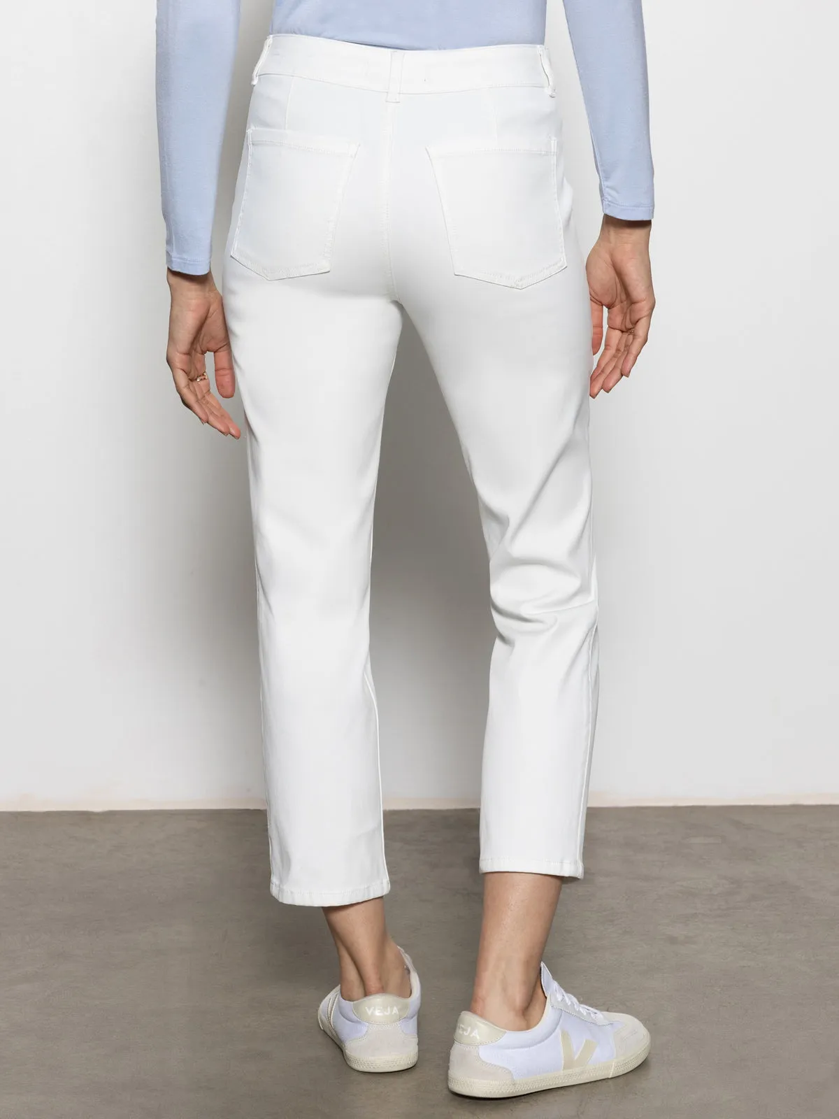 All-Purpose Comfort Multi Purpose Sculpted Hayden Straight Crop Standard Rise Pant Brilliant White