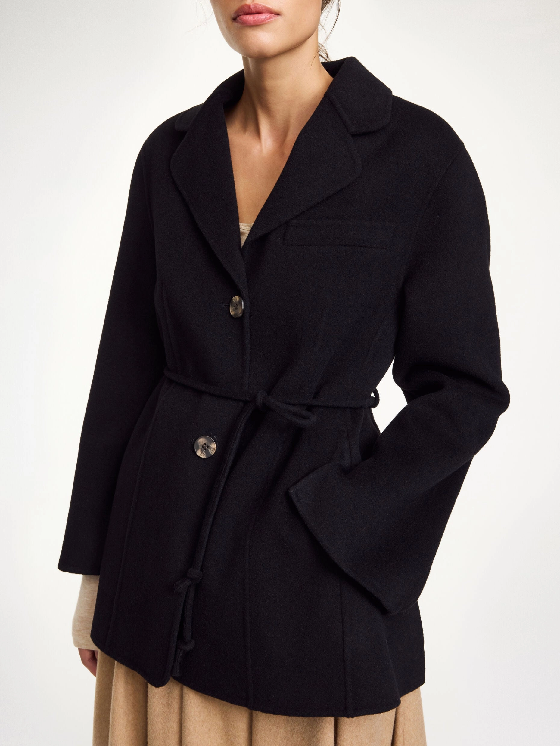 Hellen Blazer in Black Comfortable