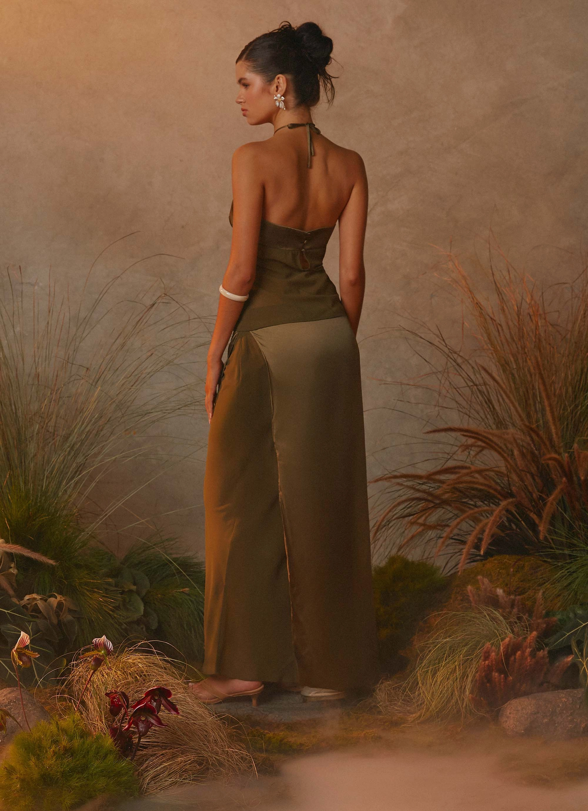 TearResistant Blends Weighted Hem Trim Ellyse Top - Khaki